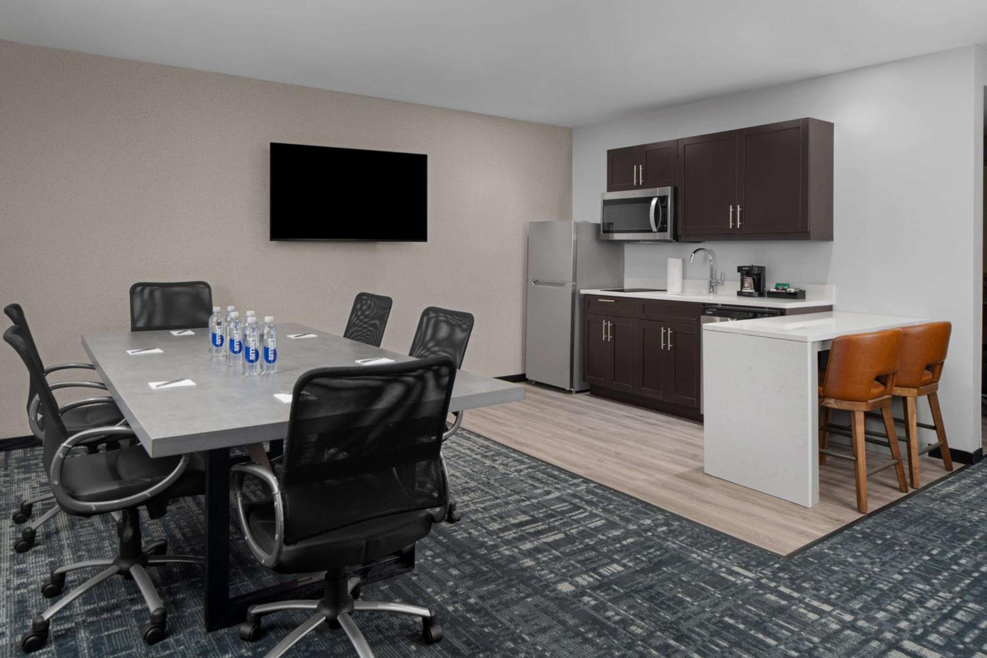Homewood Suites By Hilton Charlotte Uptown First Ward photo 42