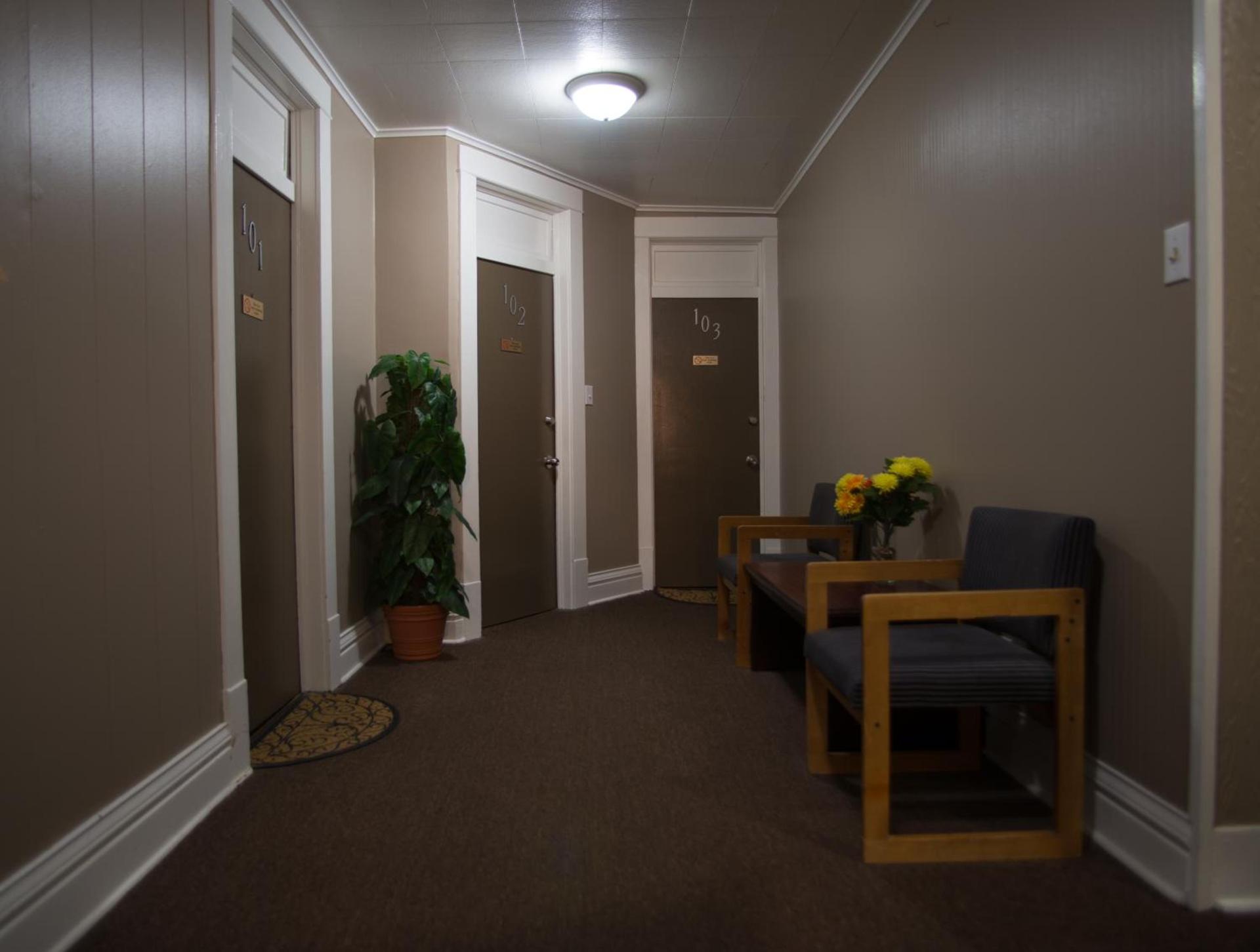 Rosemount Motel photo 4