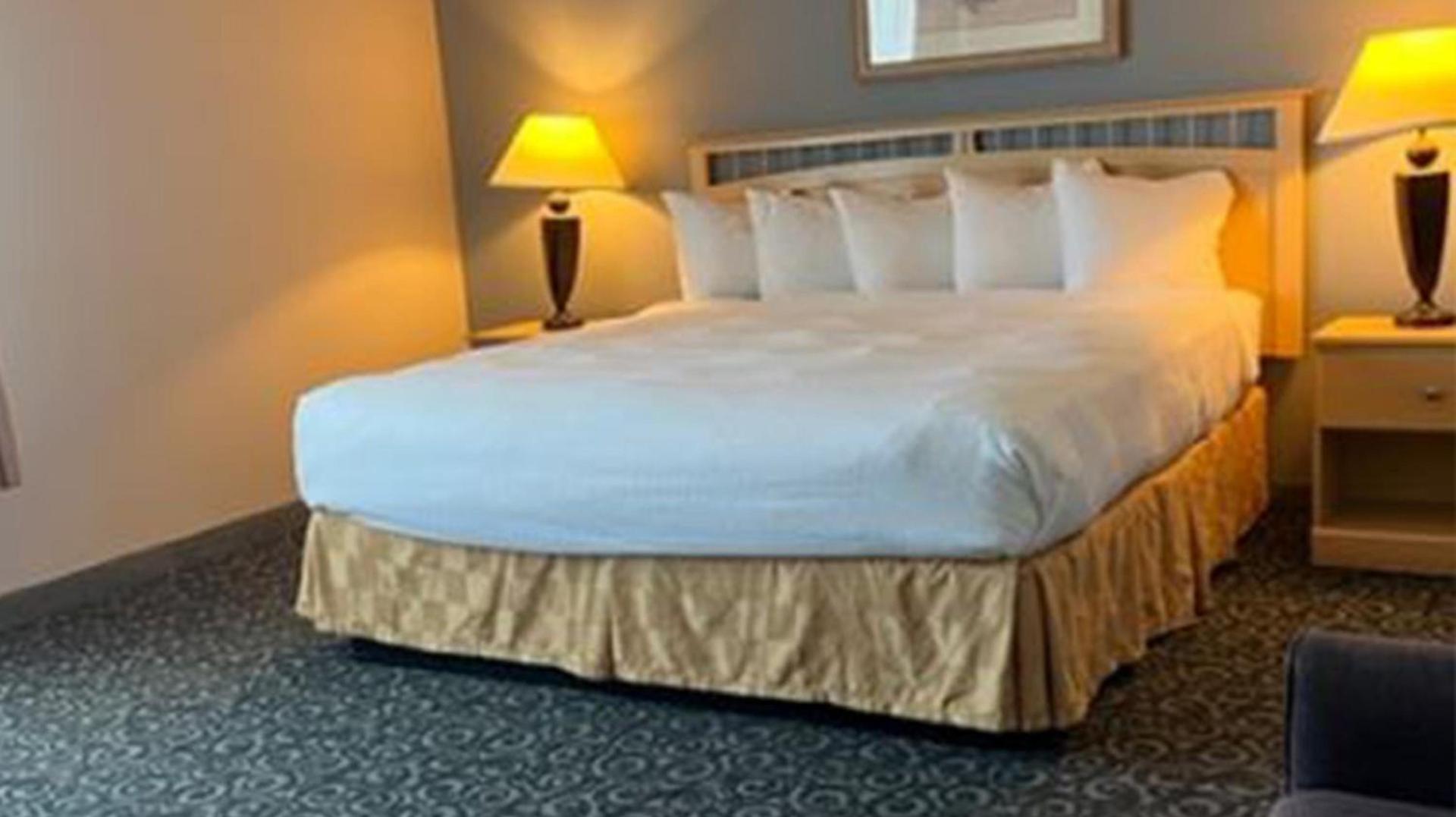 Lighthouse Suites Inn photo 5