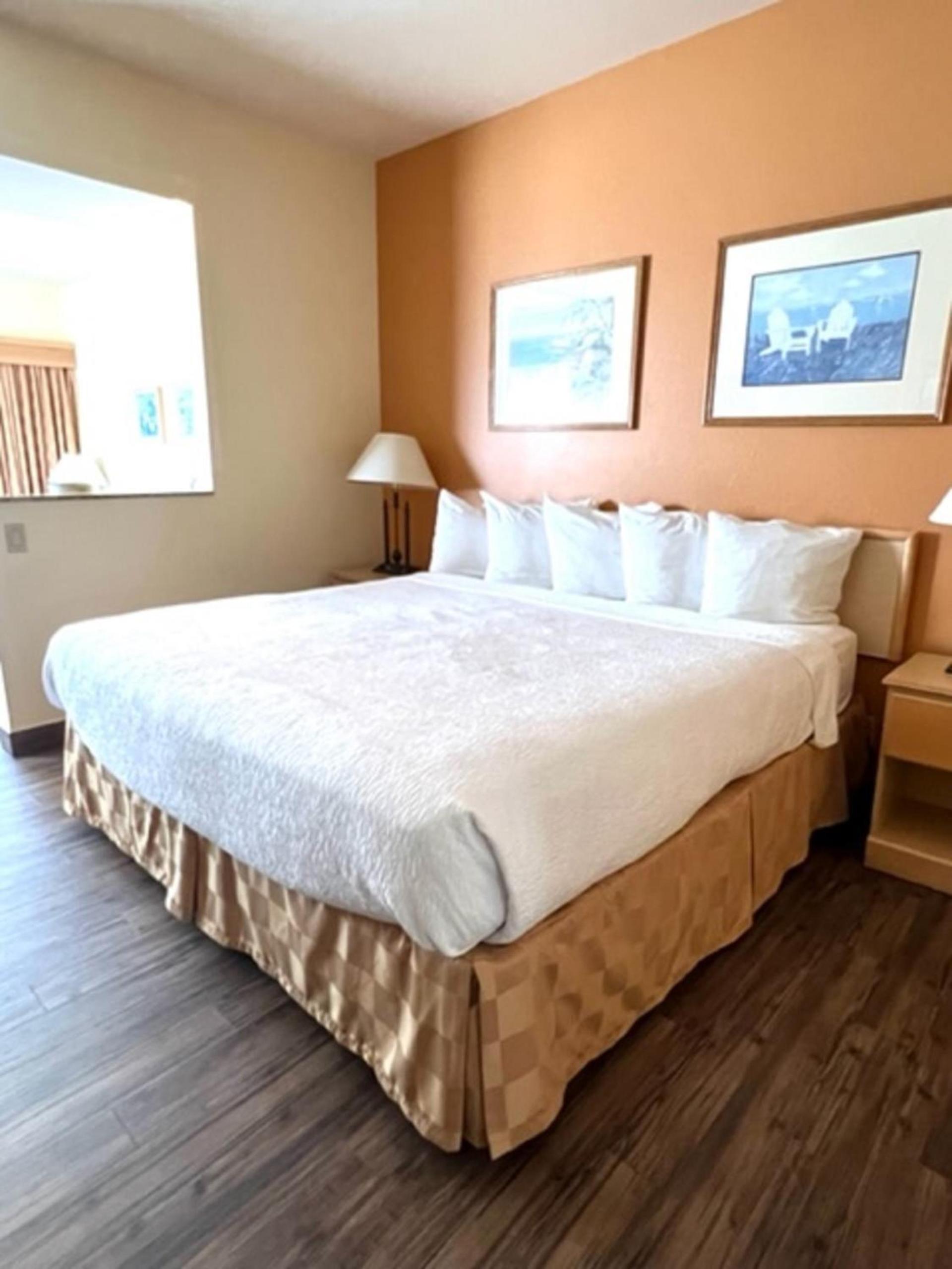 Lighthouse Suites Inn photo 19