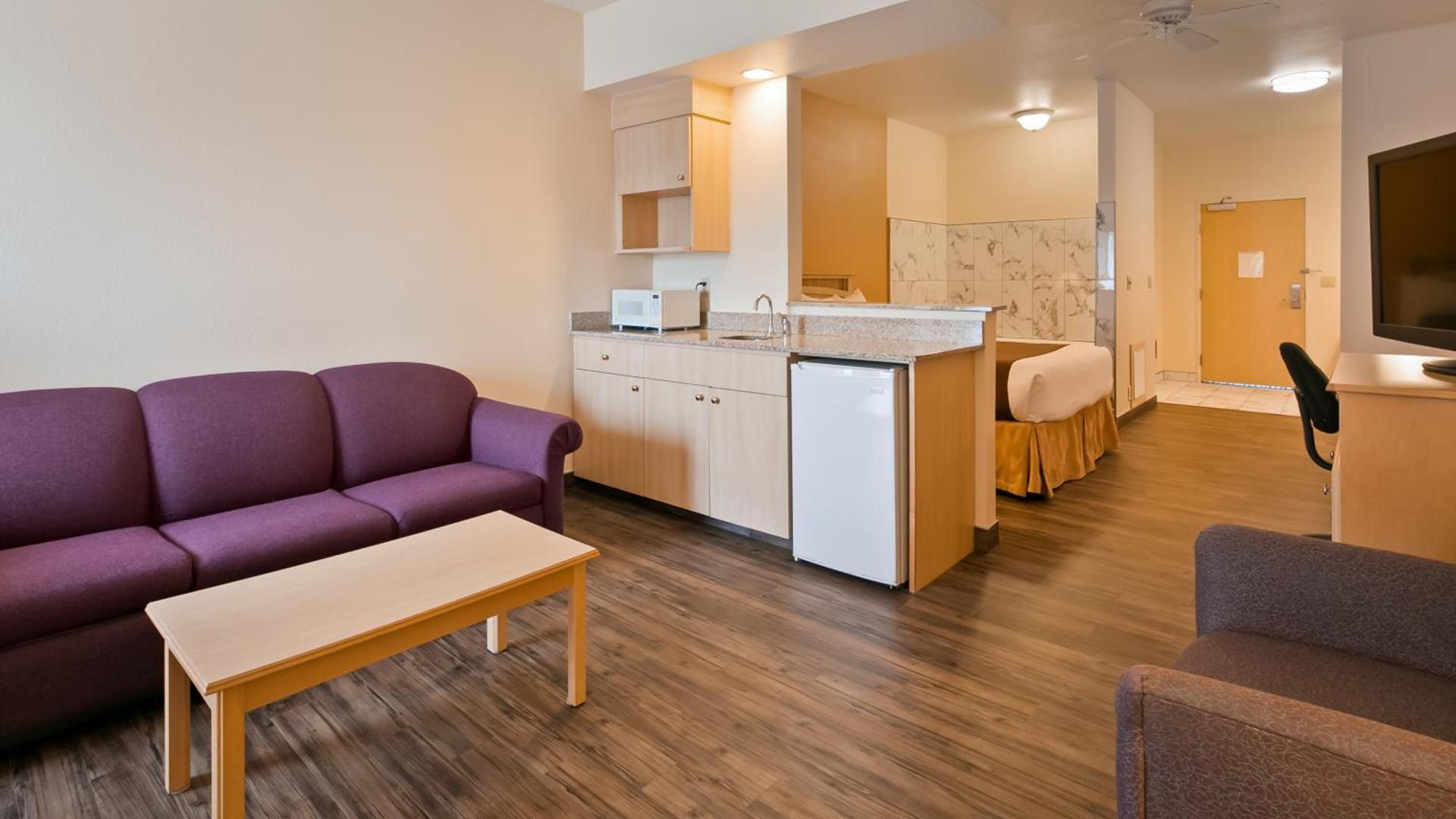 Lighthouse Suites Inn photo 21