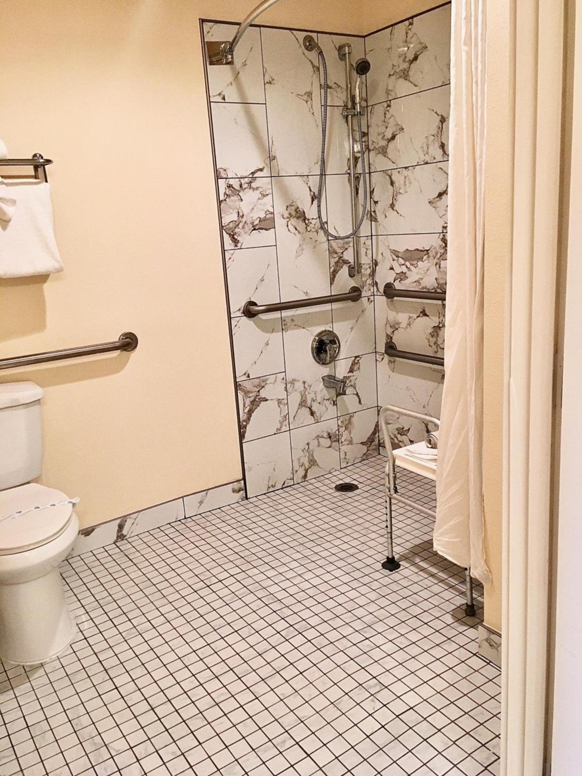 Lighthouse Suites Inn photo 28