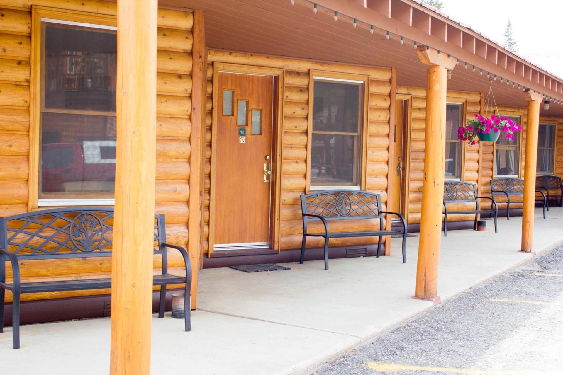 Lone Eagle Lodge photo 3