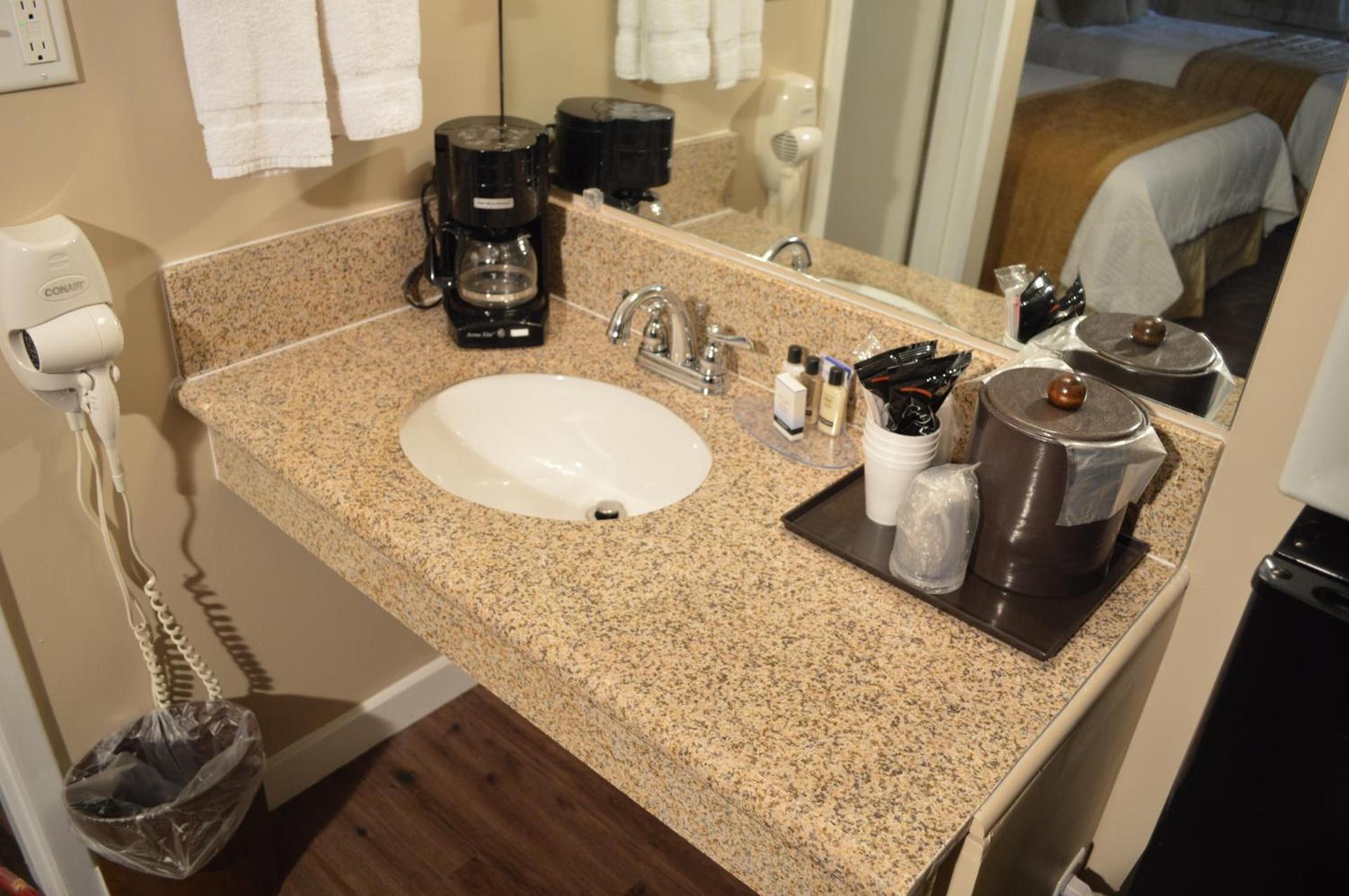 Laramie Valley Inn photo 22
