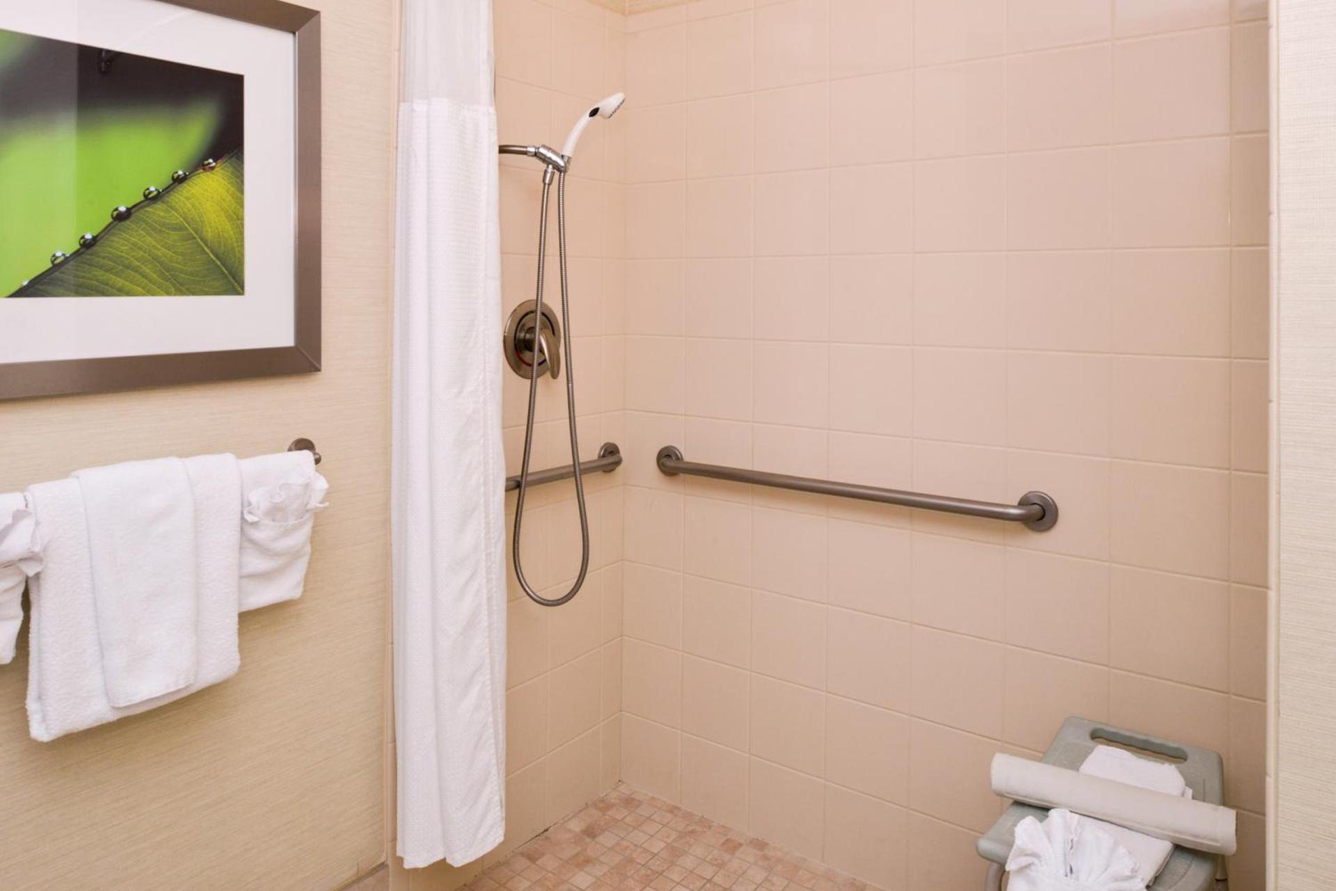 Courtyard by Marriott Victorville Hesperia photo 42