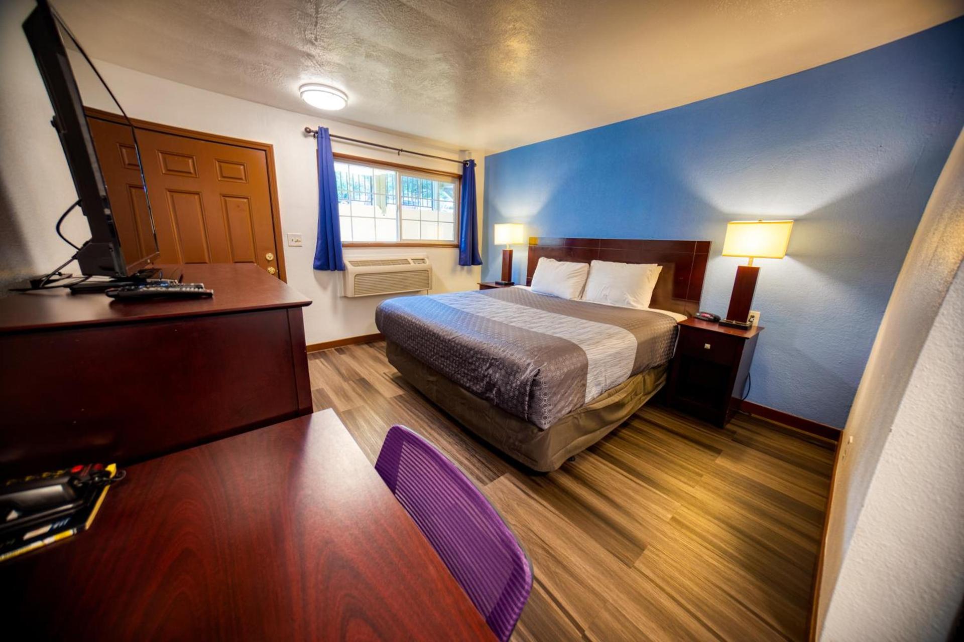 Budget Inn photo 9