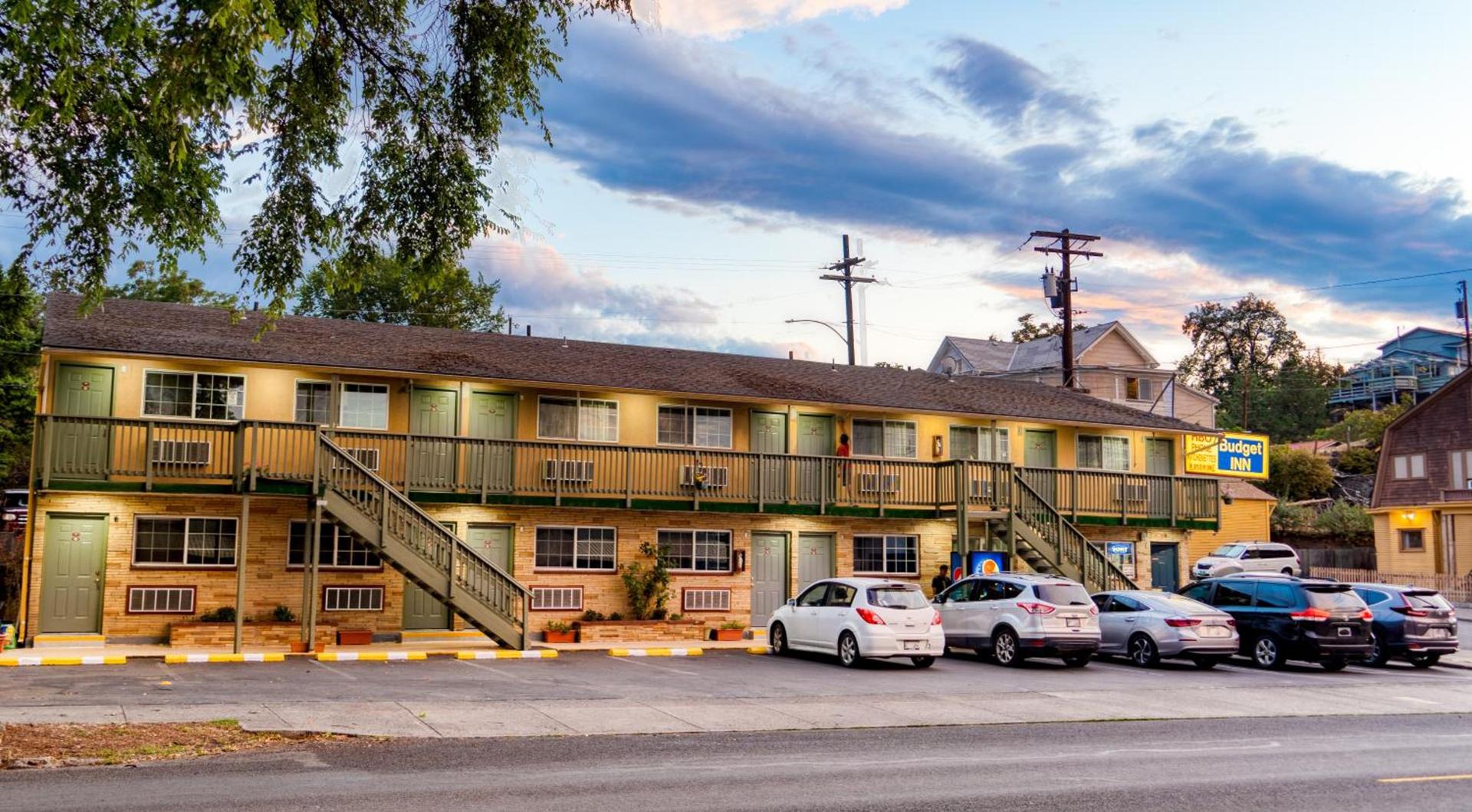 Budget Inn photo 24