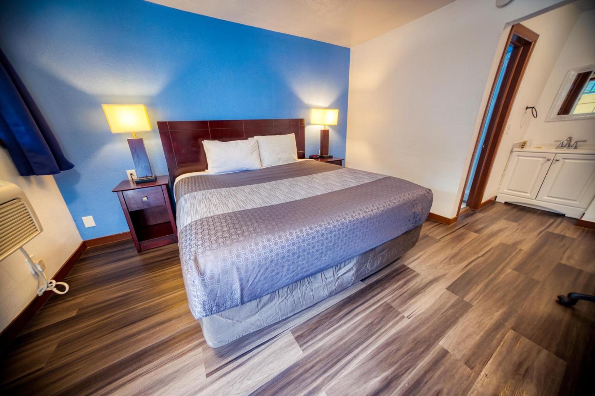 Budget Inn photo 25