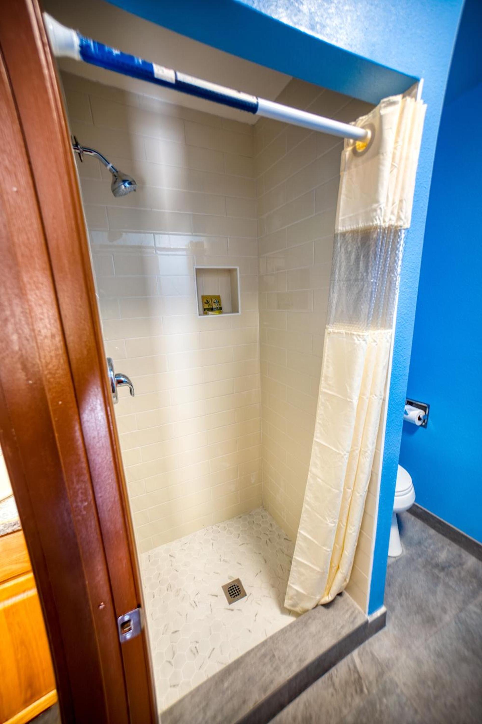 Budget Inn photo 45