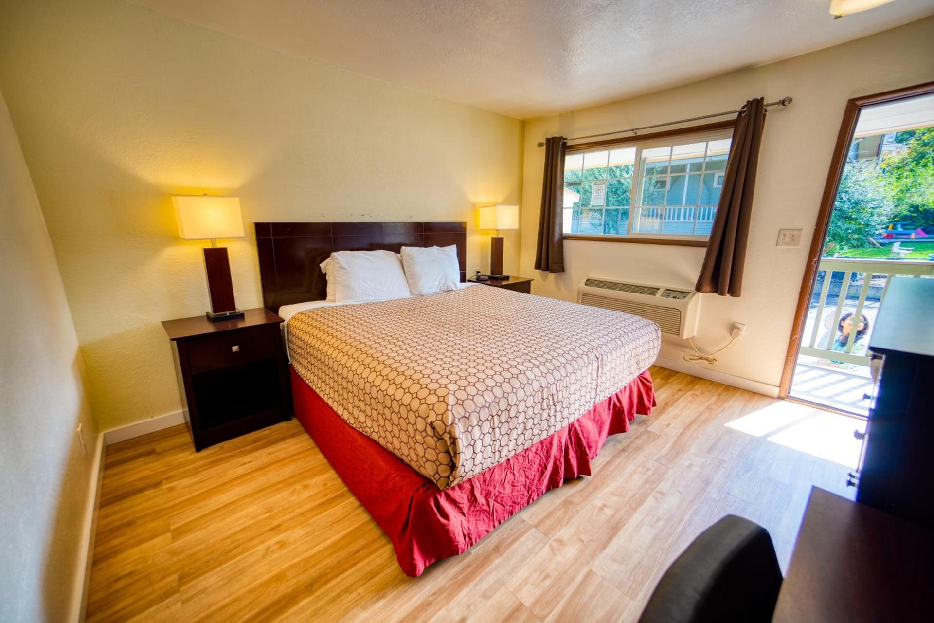 Budget Inn photo 28