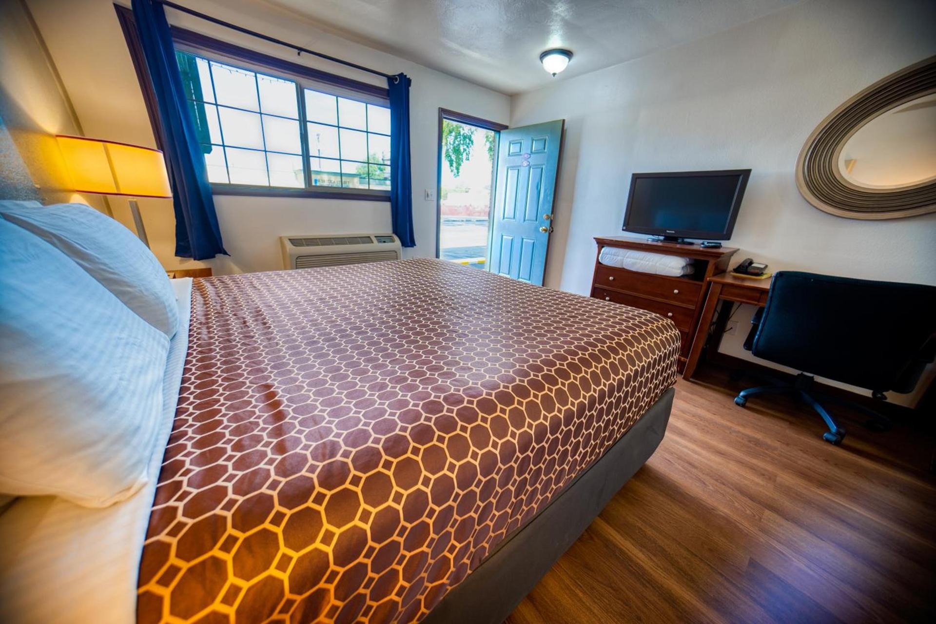 Budget Inn photo 33