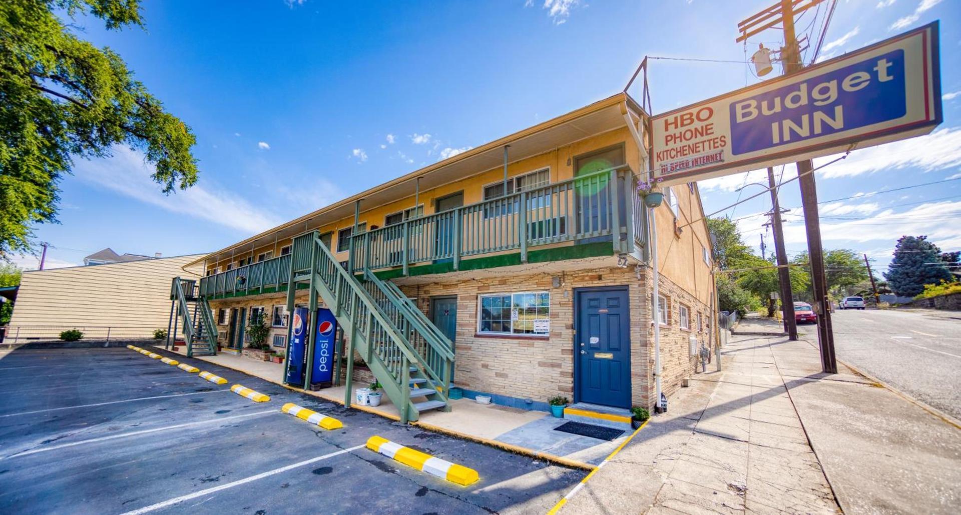Budget Inn photo 39