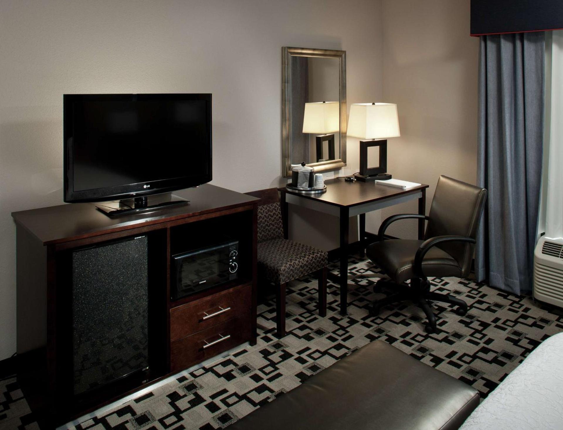 Hampton Inn and Suites Marksville photo 10