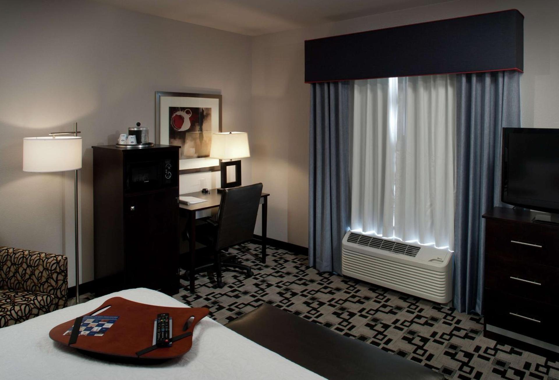 Hampton Inn and Suites Marksville photo 11