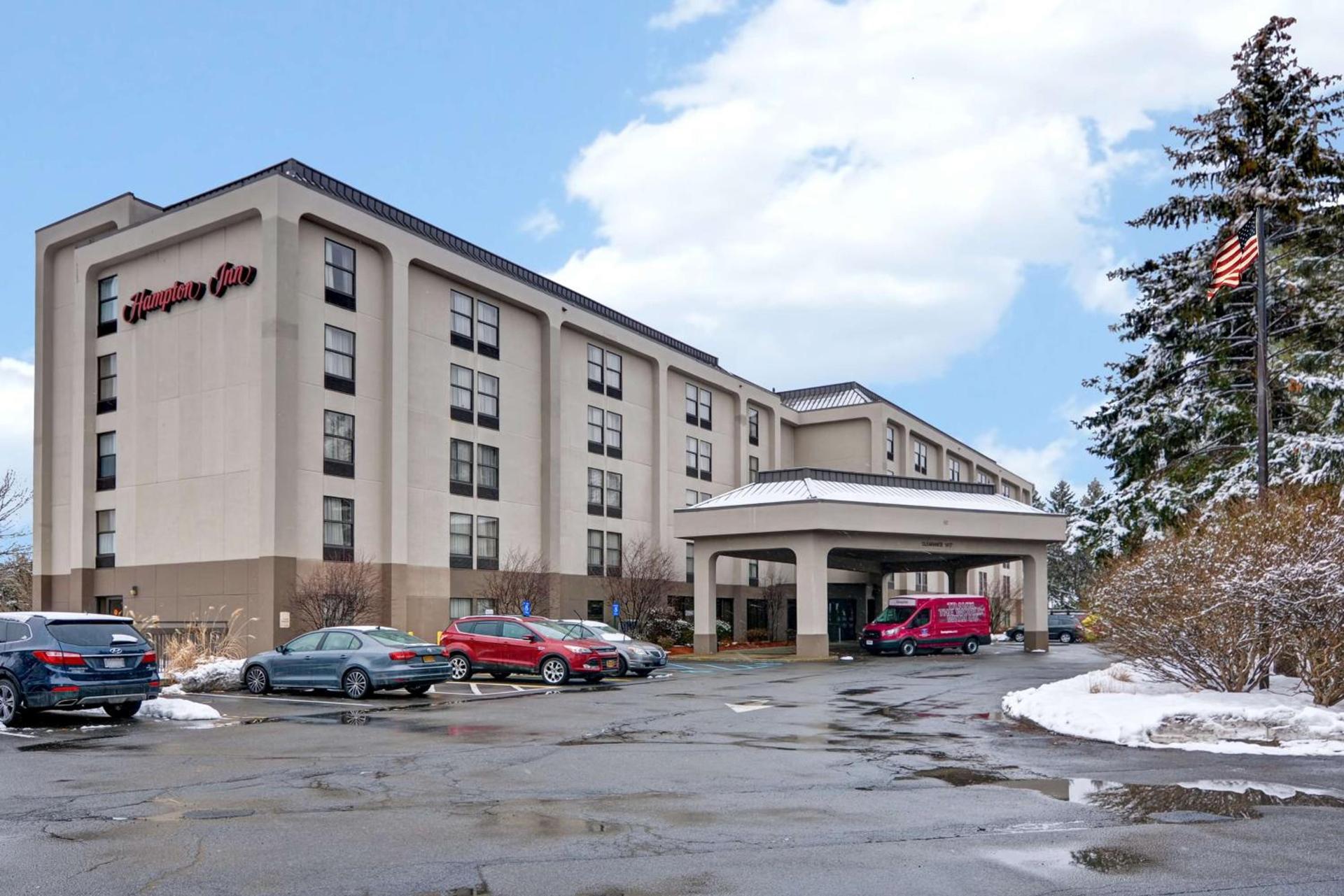 Hampton Inn Albany-Wolf Road photo 3