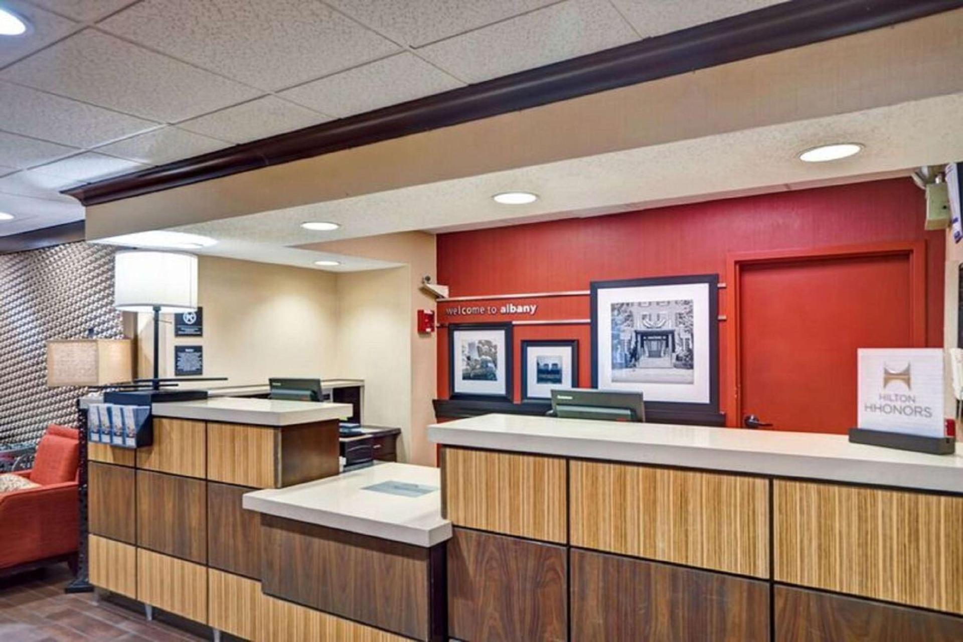 Hampton Inn Albany-Wolf Road photo 9