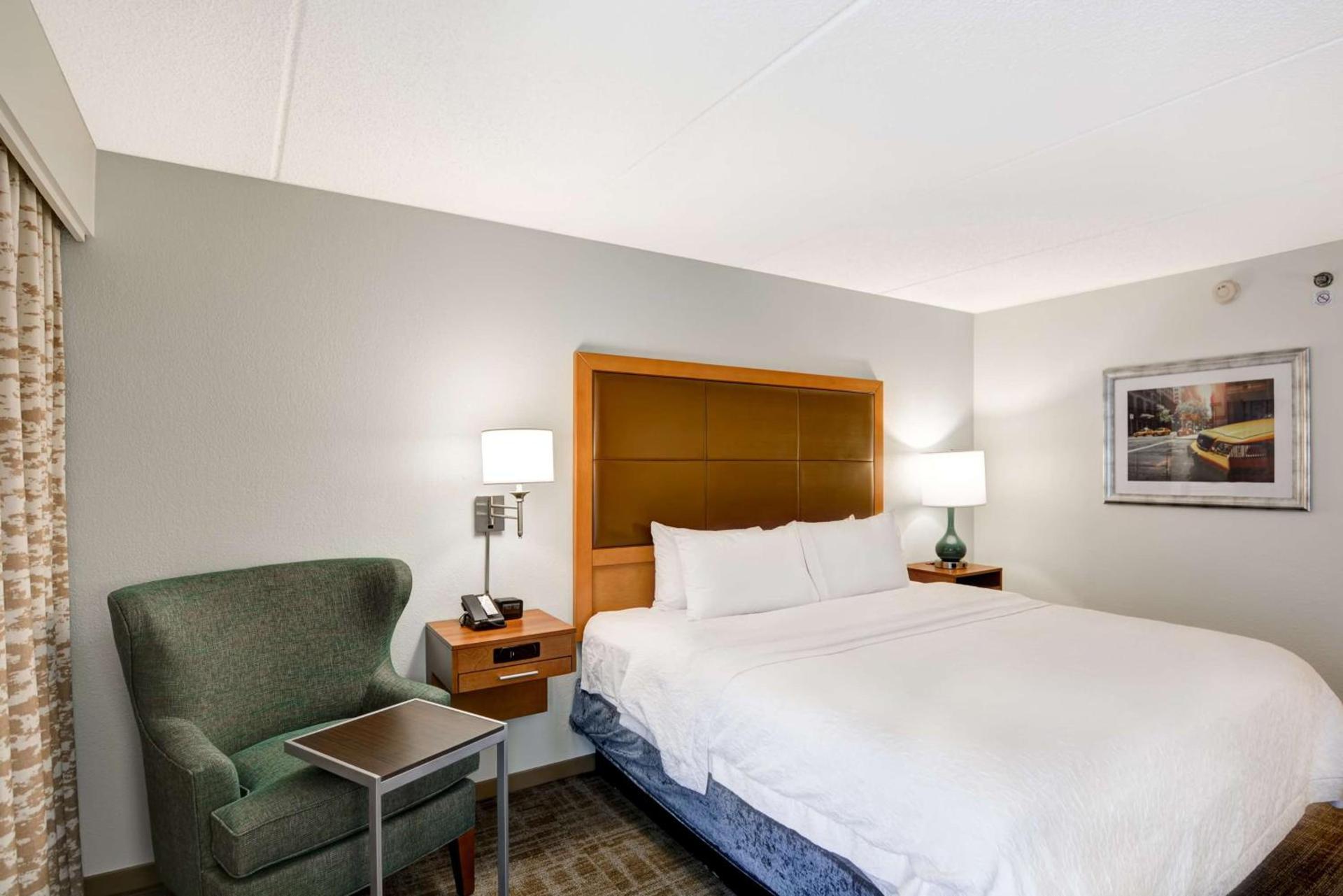 Hampton Inn Albany-Wolf Road photo 20