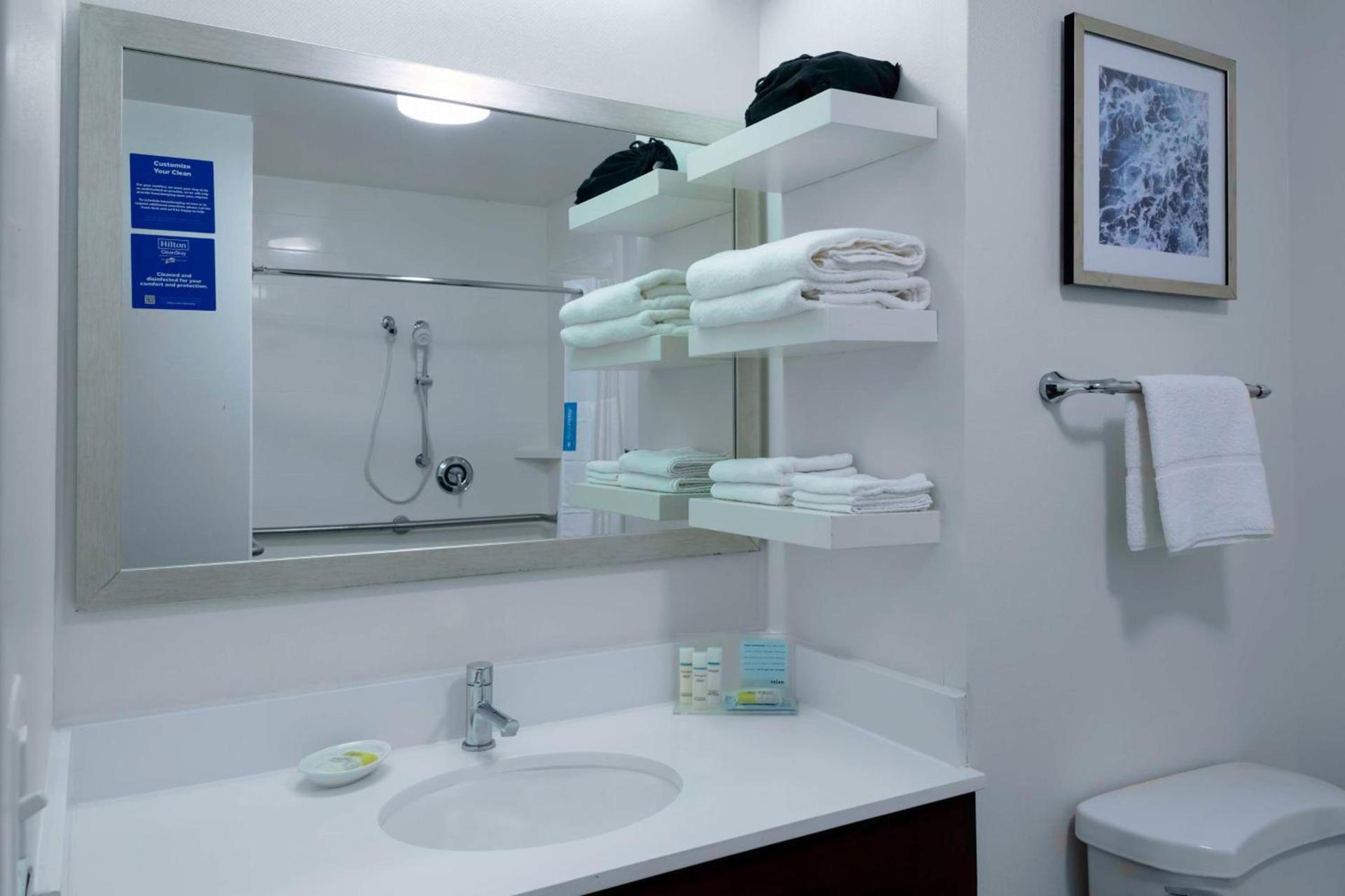 Hampton Inn Conyers photo 18