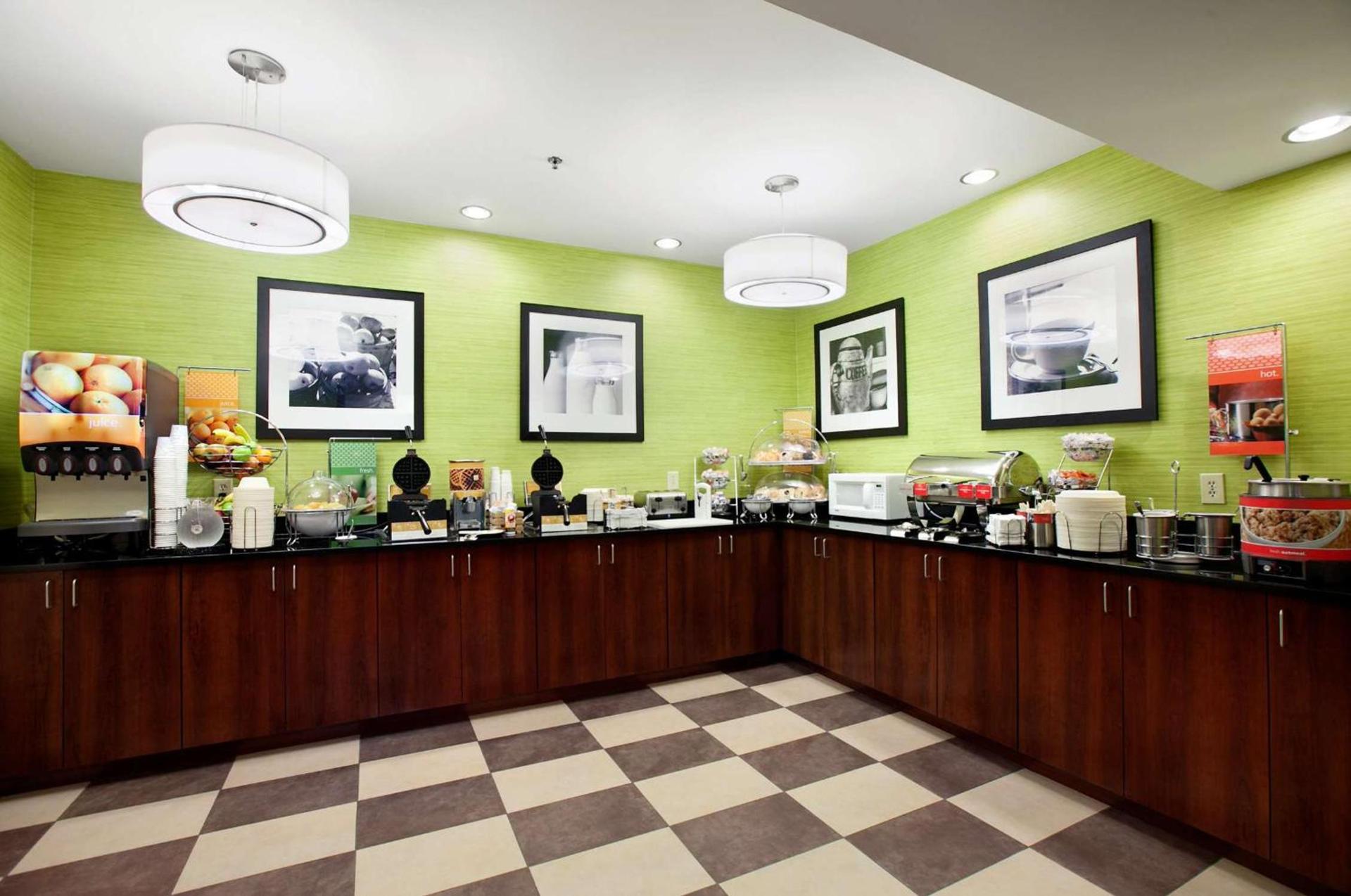 Hampton Inn Atlanta-Stockbridge photo 6