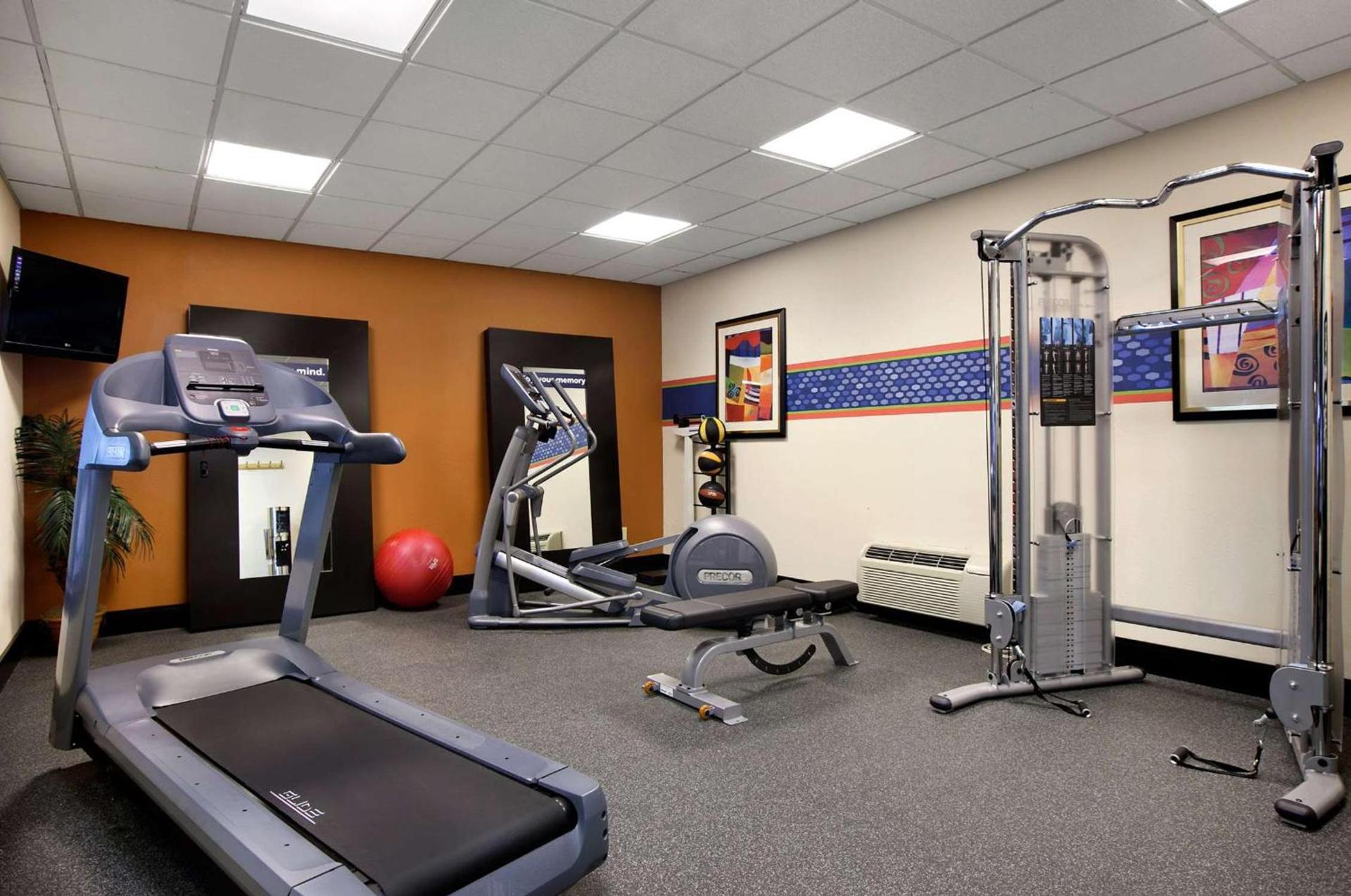 Hampton Inn Atlanta-Stockbridge photo 7