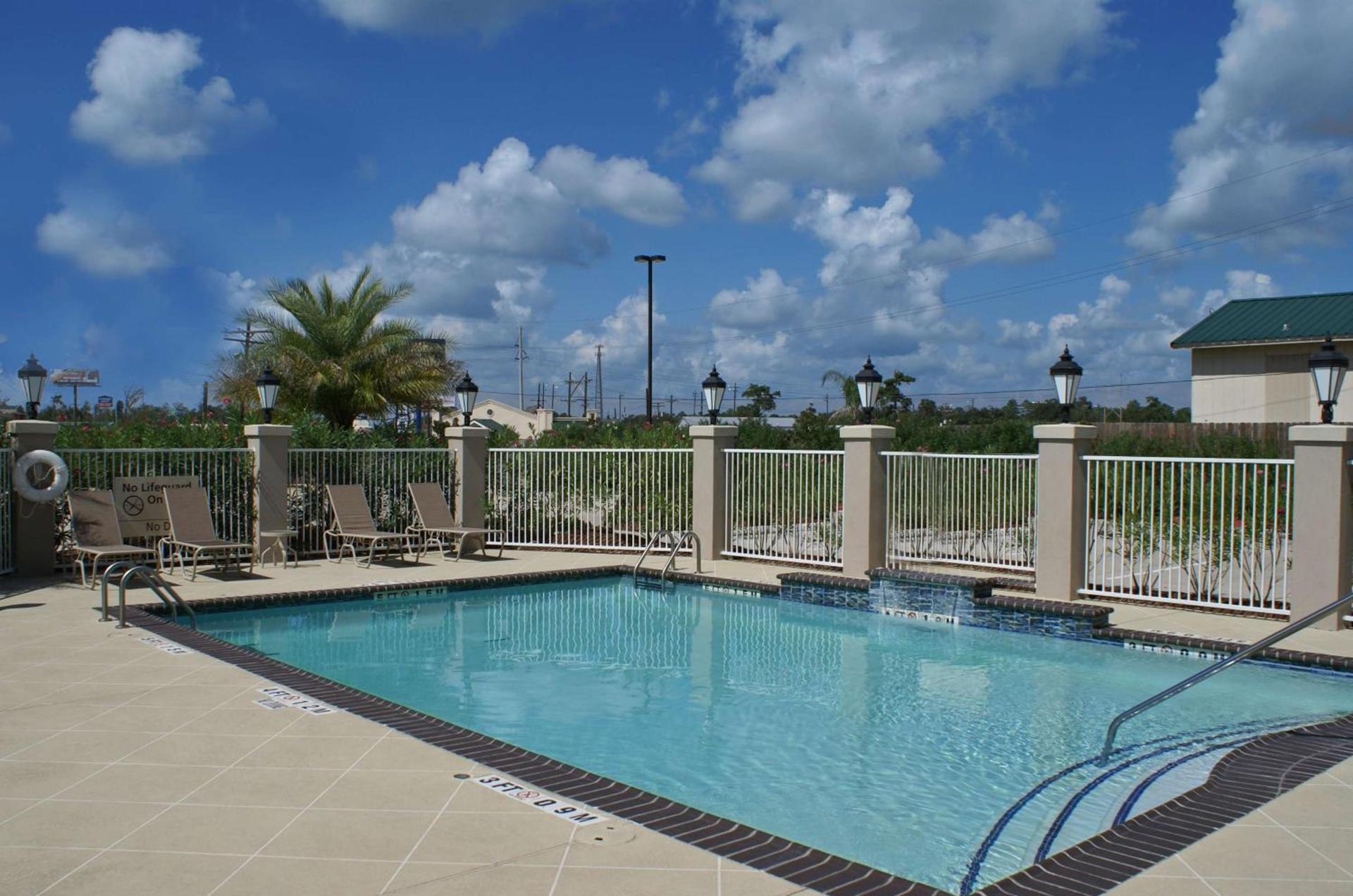 Hampton Inn Orange photo 11