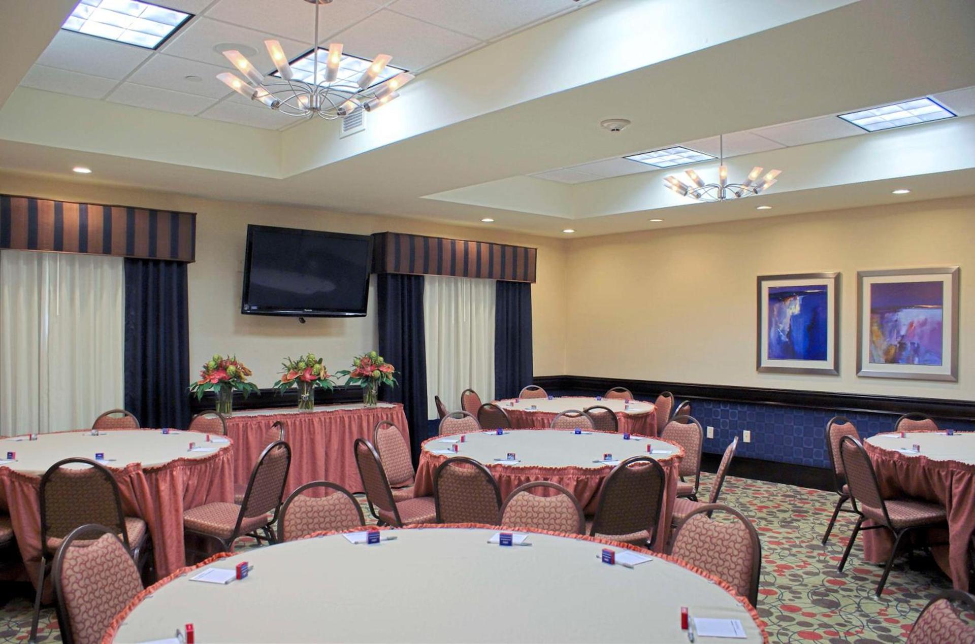 Hampton Inn Orange photo 24