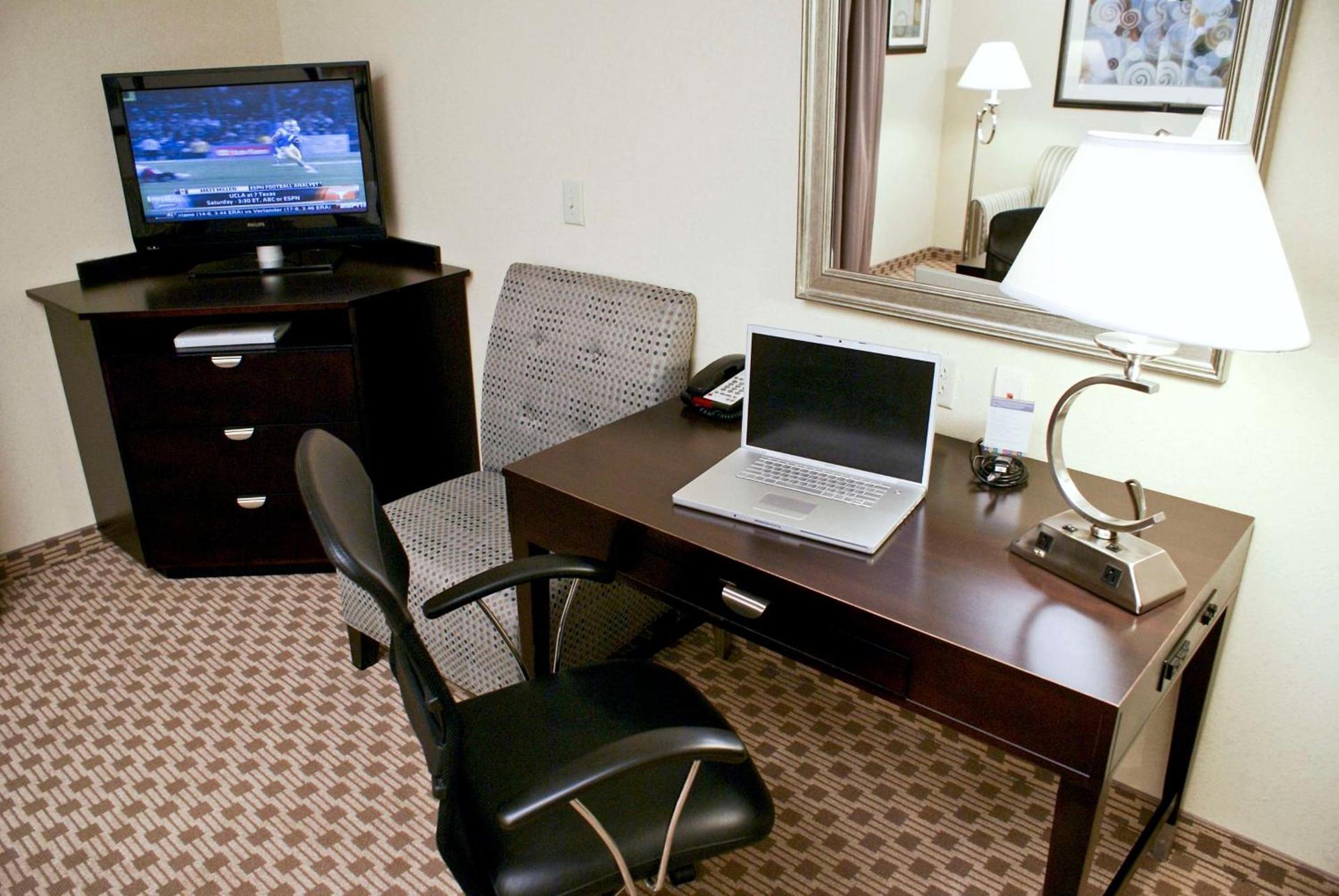 Hampton Inn Orange photo 26