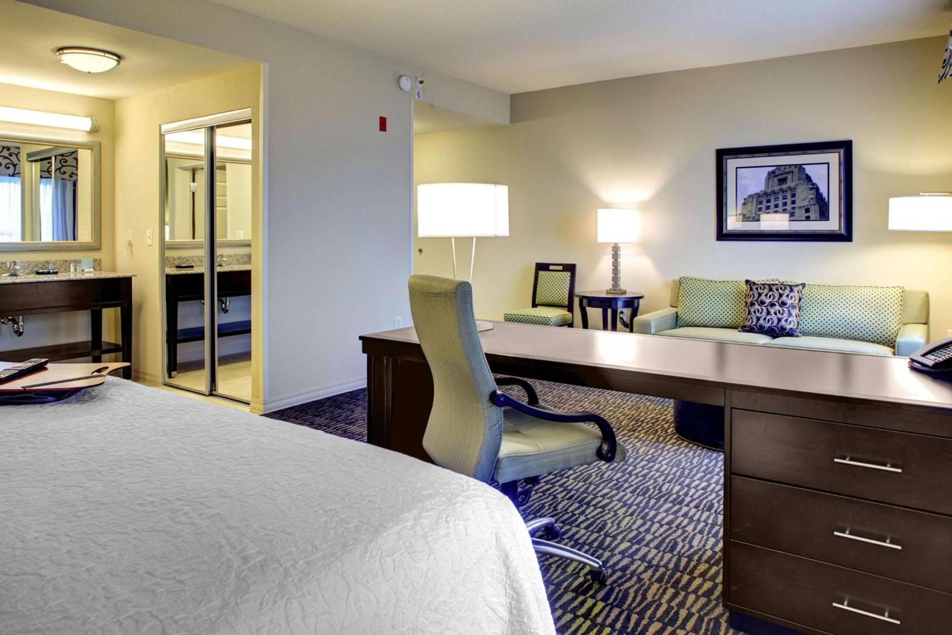 Hampton Inn & Suites Baton Rouge Downtown photo 12