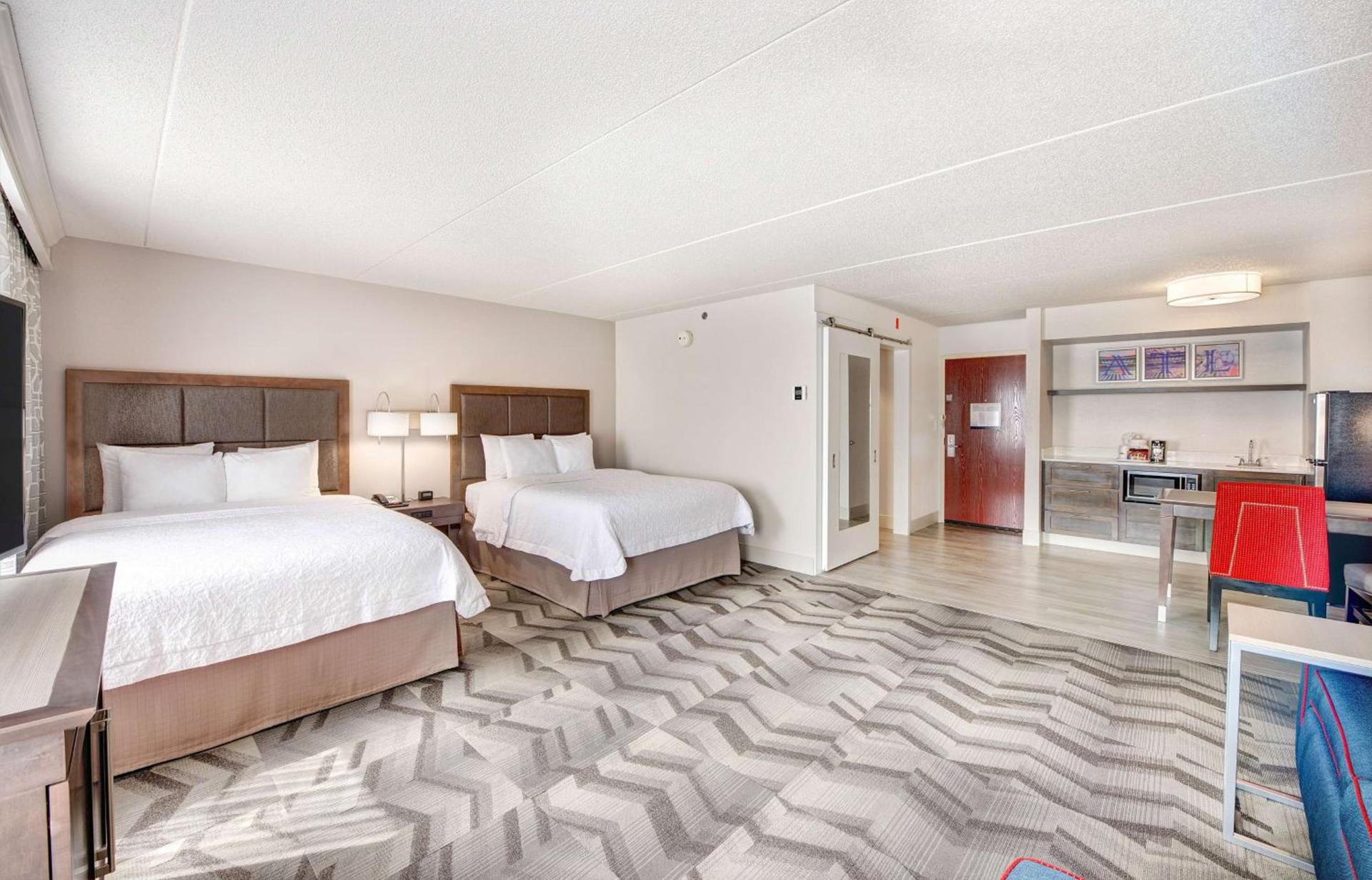 Hampton Inn & Suites Atlanta-Galleria photo 10