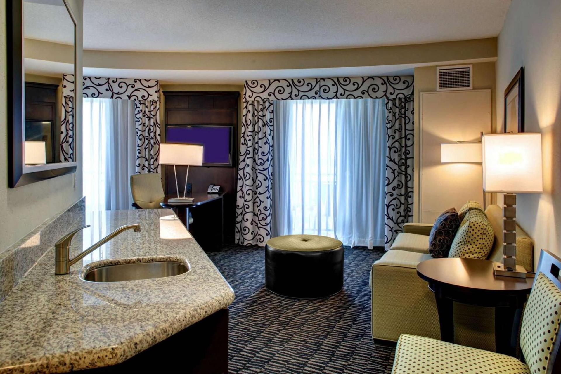 Hampton Inn & Suites Baton Rouge Downtown photo 17