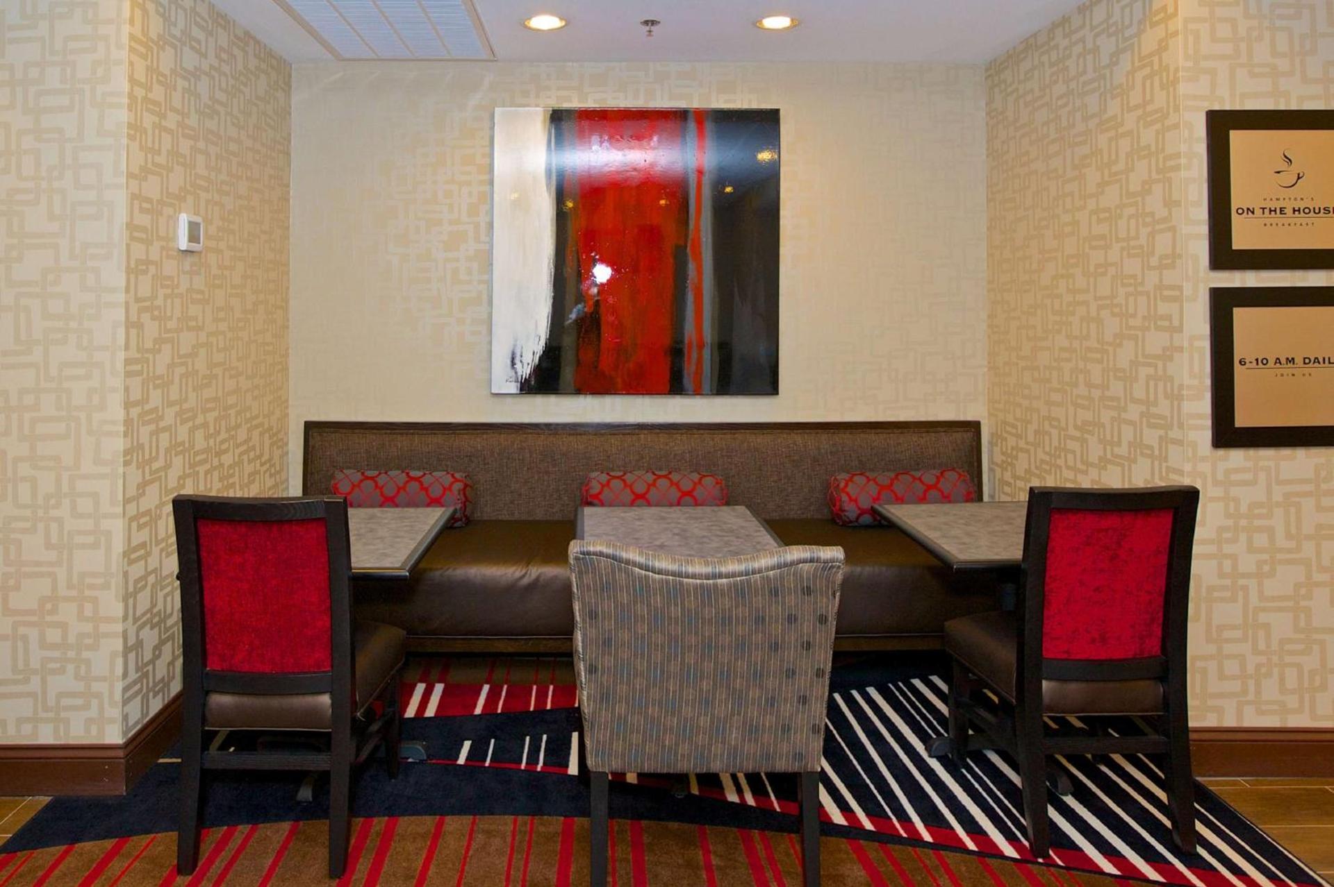 Hampton Inn Atlanta McDonough photo 15