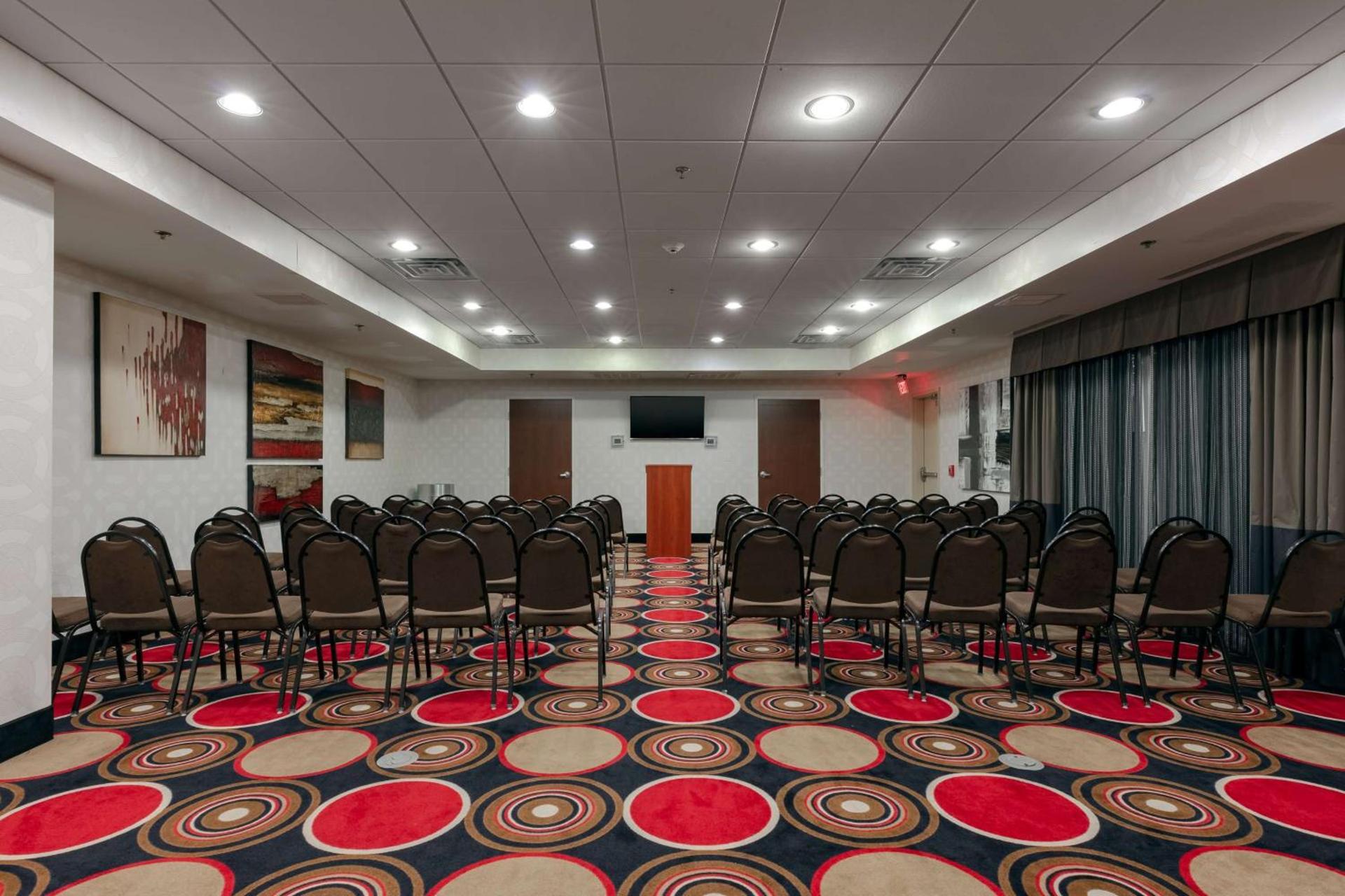 Hampton Inn Atlanta McDonough photo 19