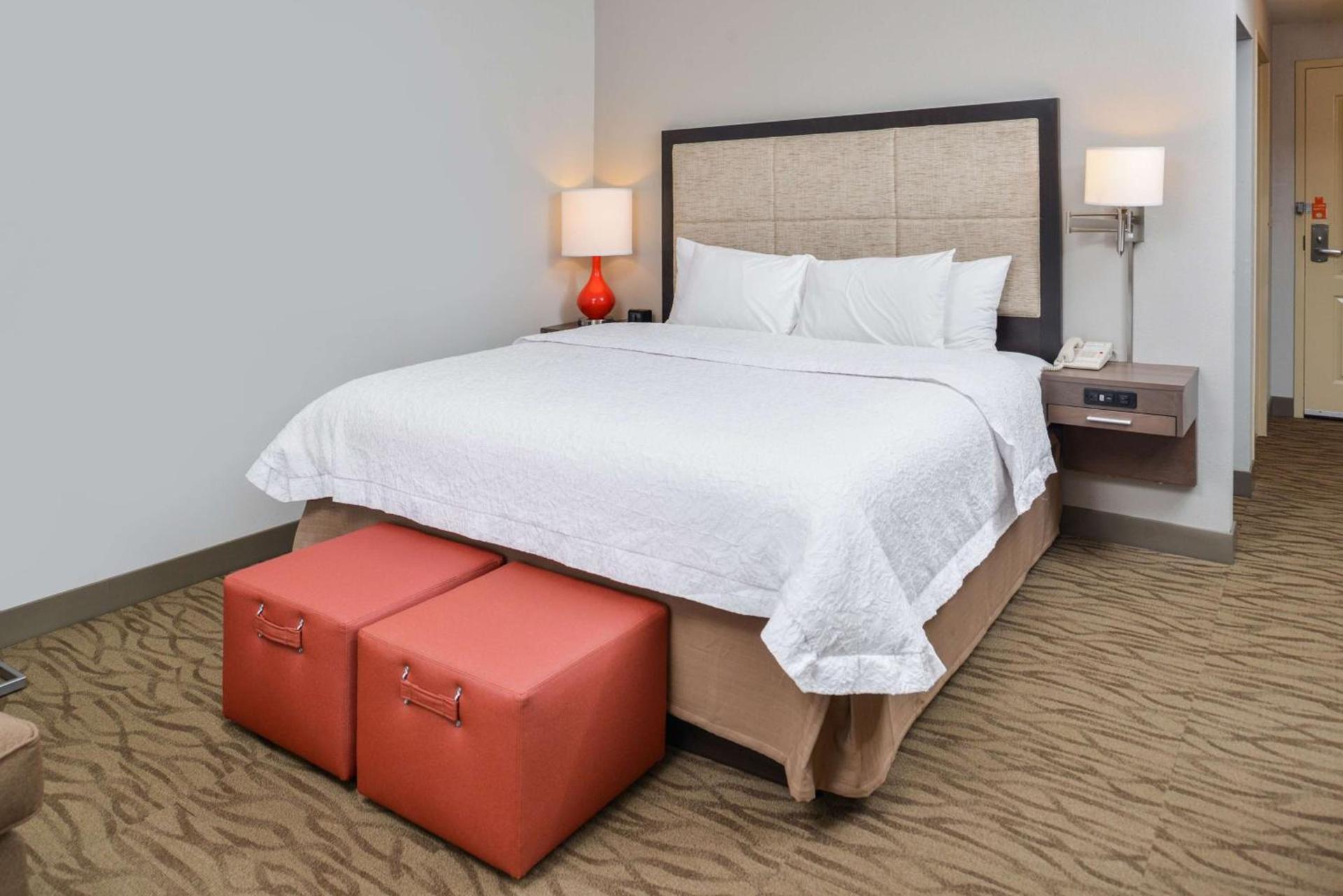 Hampton Inn Gonzales photo 31