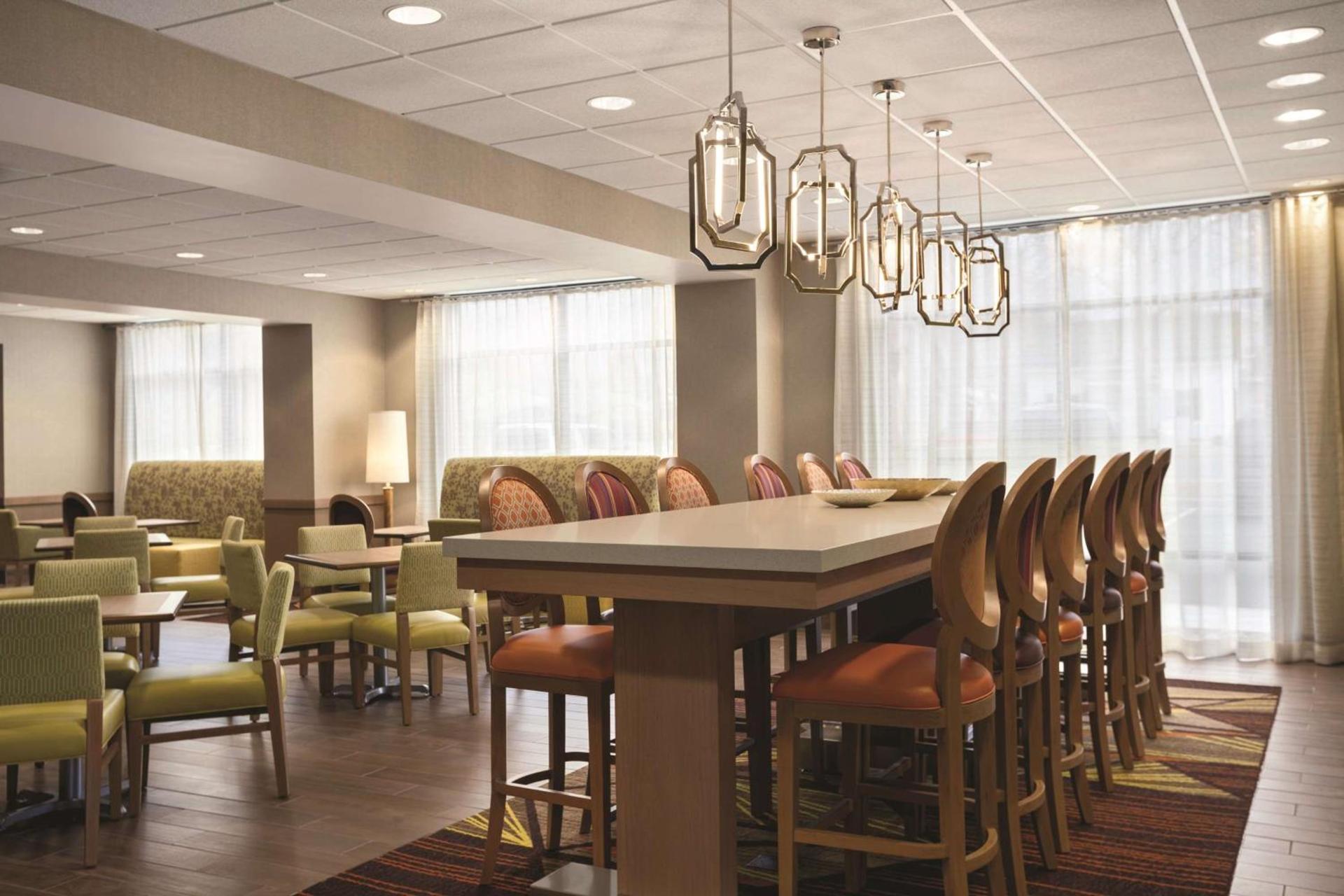 Hampton Inn Brigham City photo 3