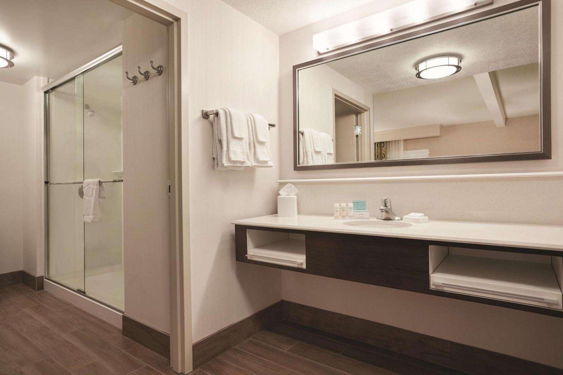 Hampton Inn Brigham City photo 18