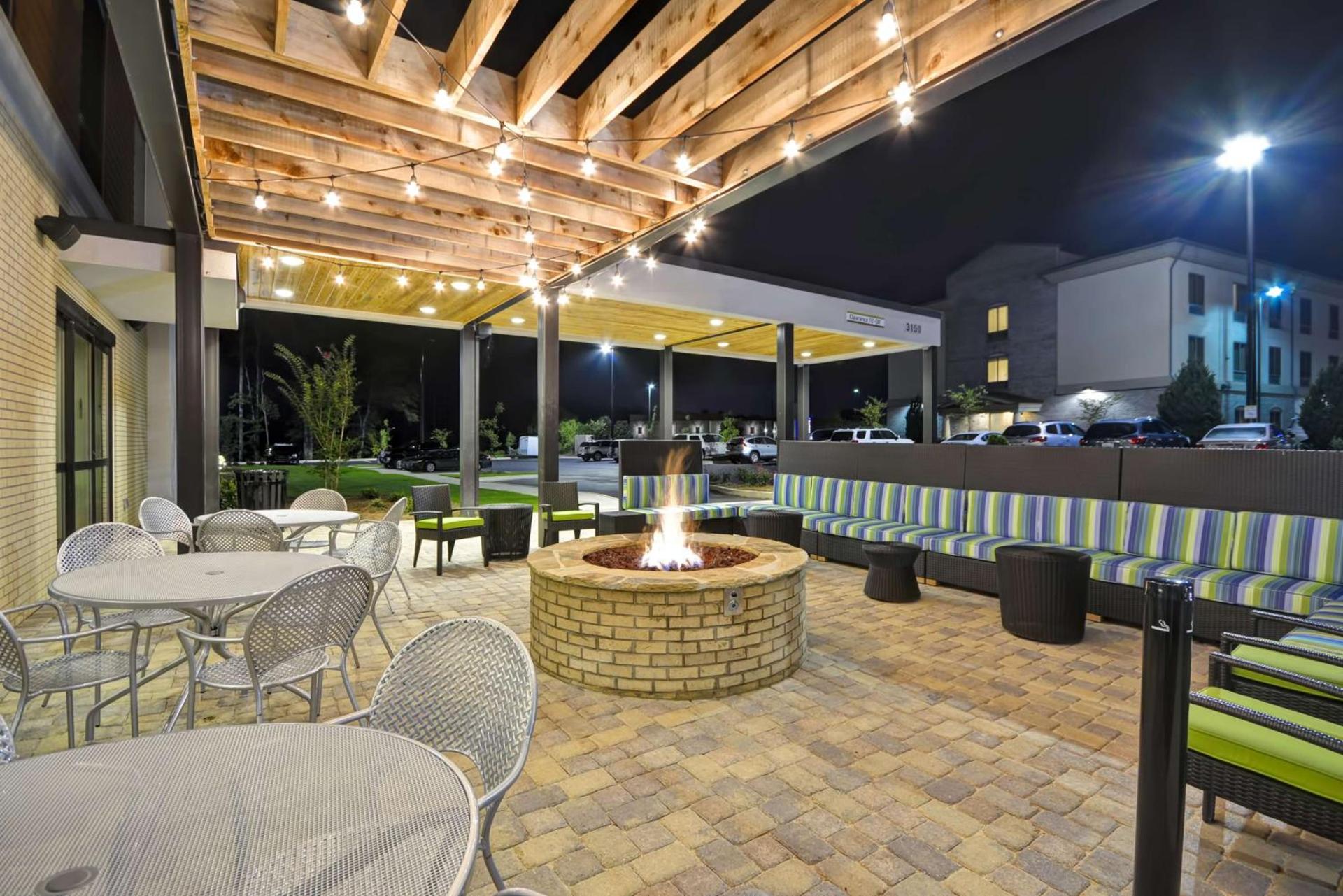 Home2 Suites By Hilton Opelika Auburn photo 2