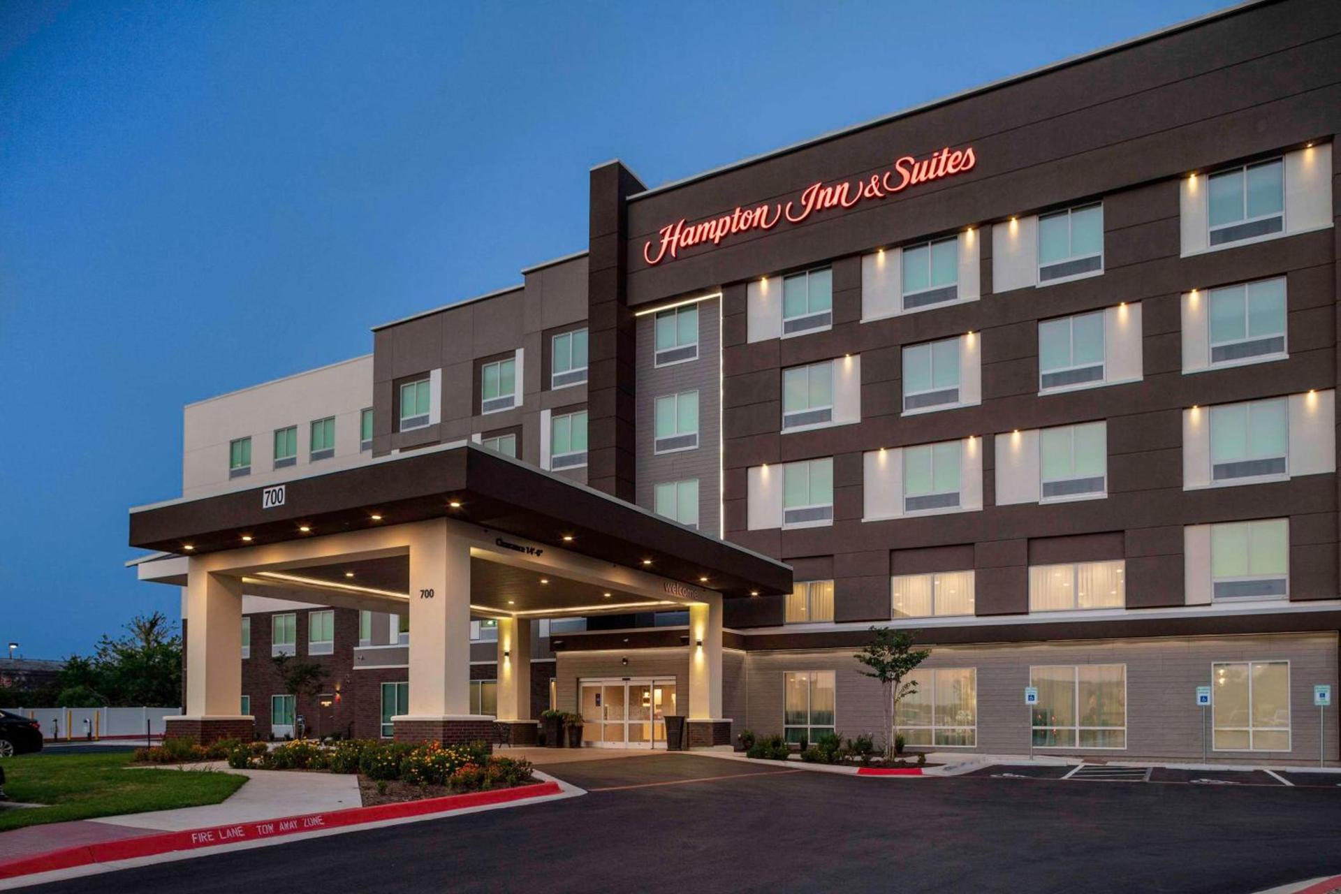 Hampton Inn & Suites Cedar Park North Austin, Tx photo 2