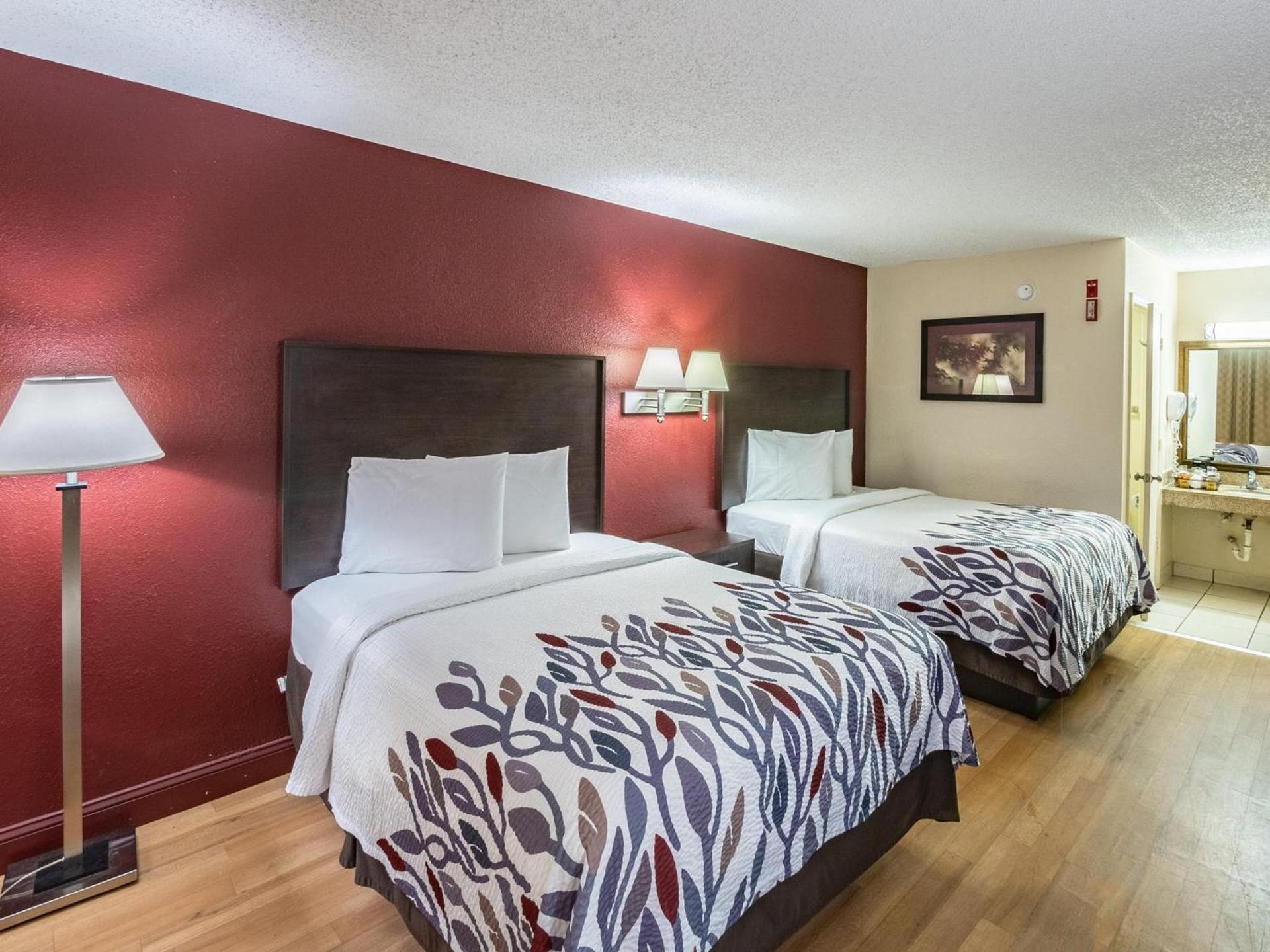Red Roof Inn Orlando South - Florida Mall photo 18
