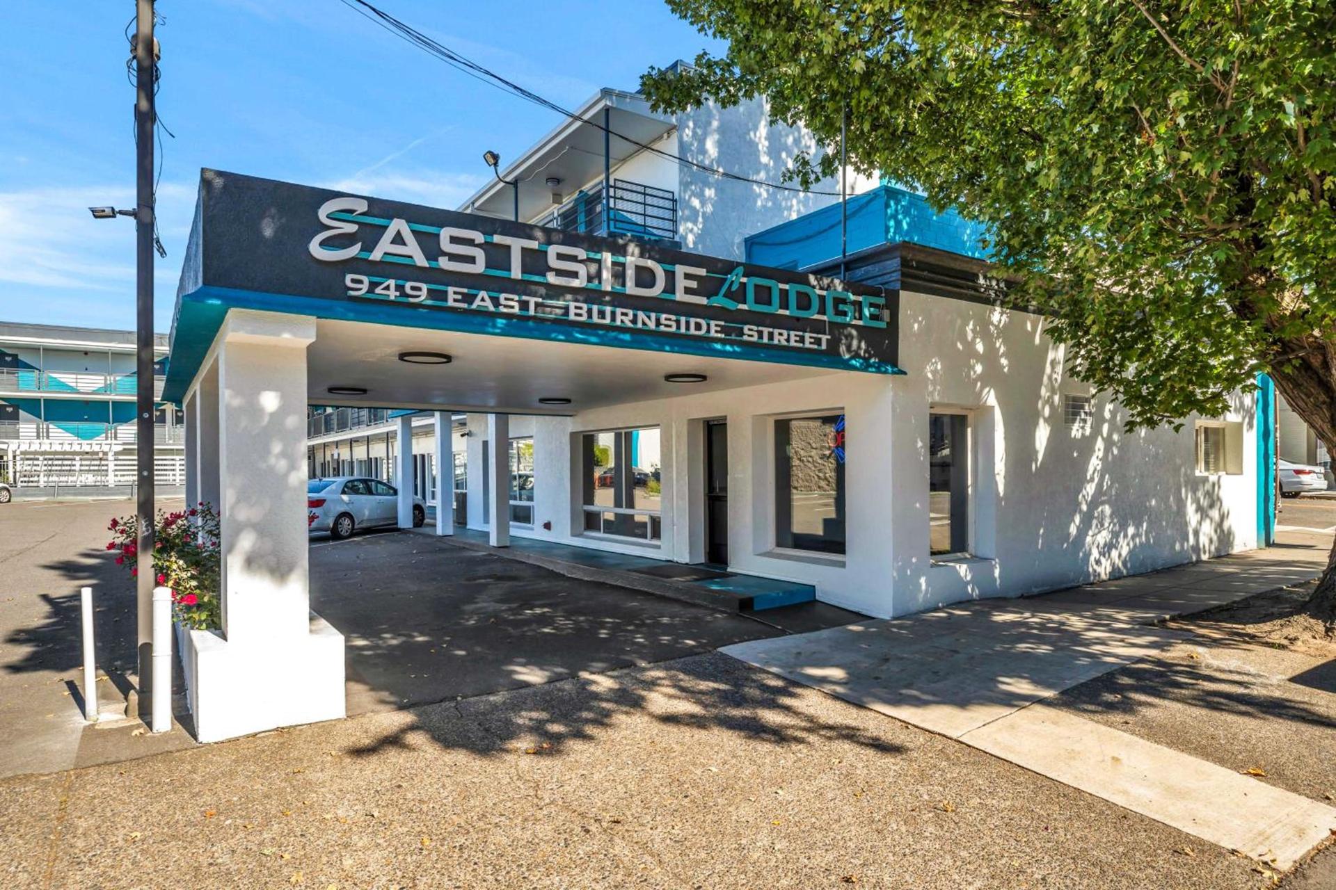 Eastside Lodge photo 1