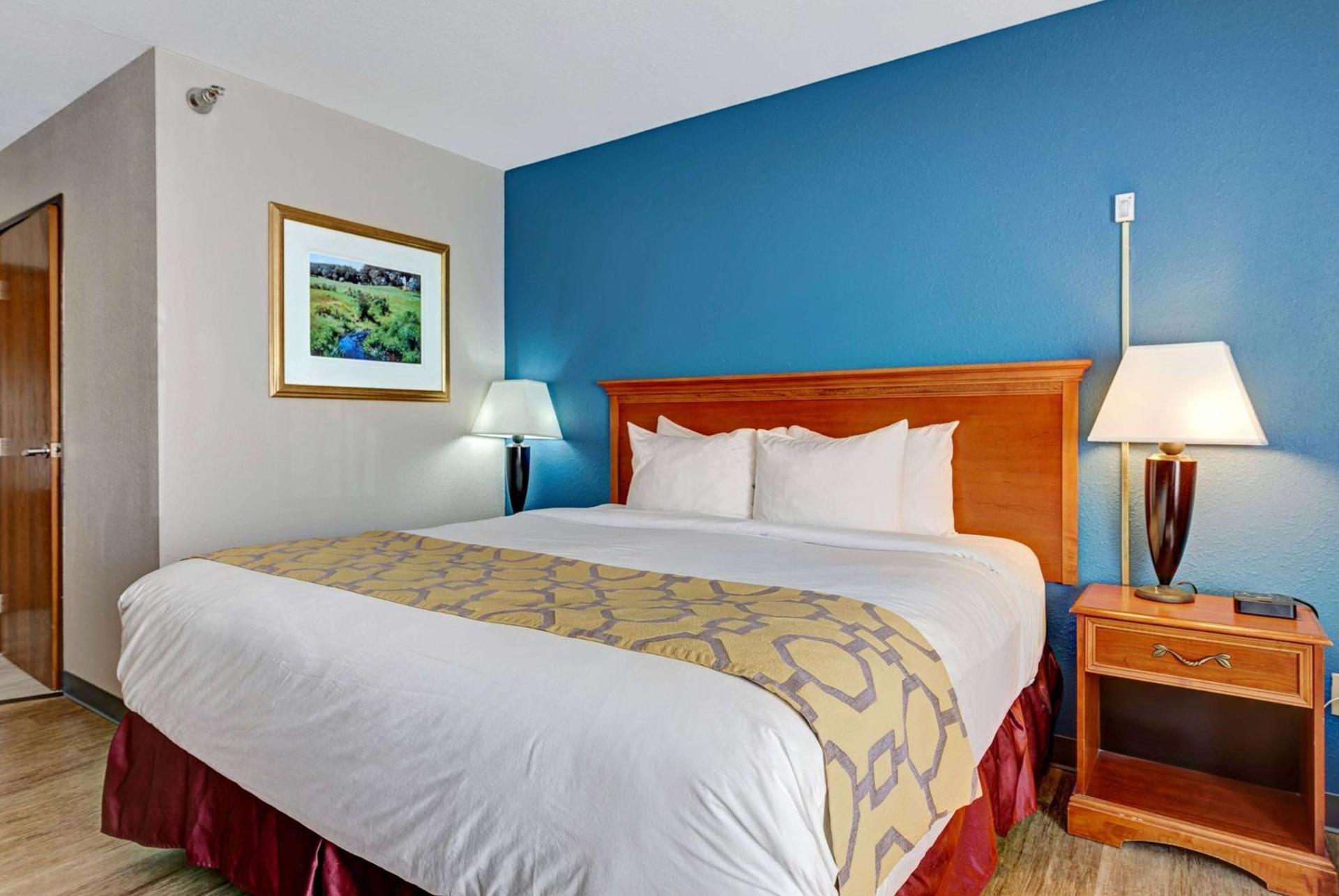 Baymont by Wyndham Salida photo 26