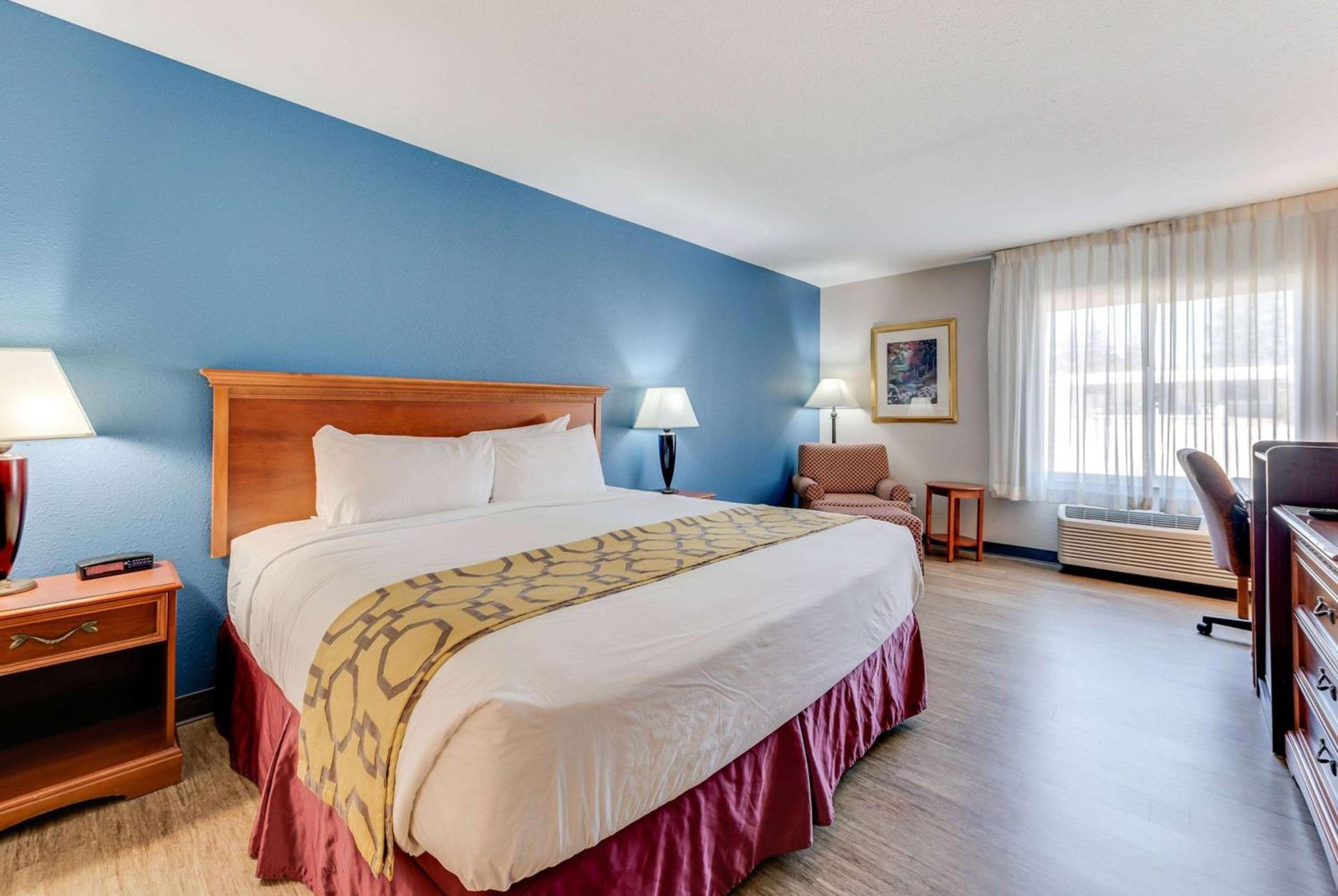 Baymont by Wyndham Salida photo 28