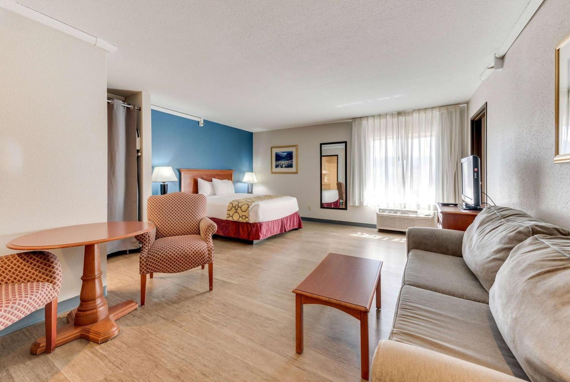 Baymont by Wyndham Salida photo 31