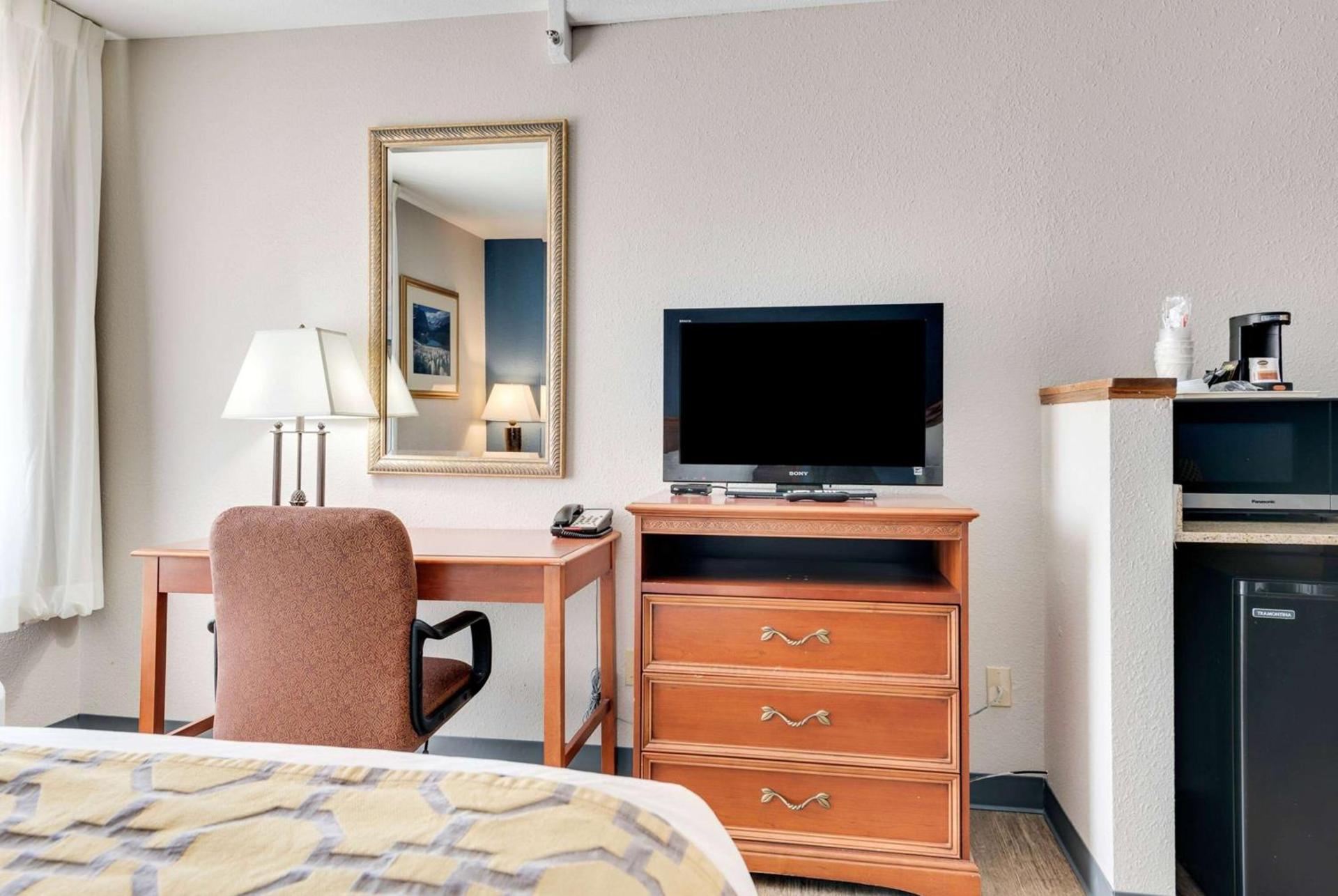 Baymont by Wyndham Salida photo 34