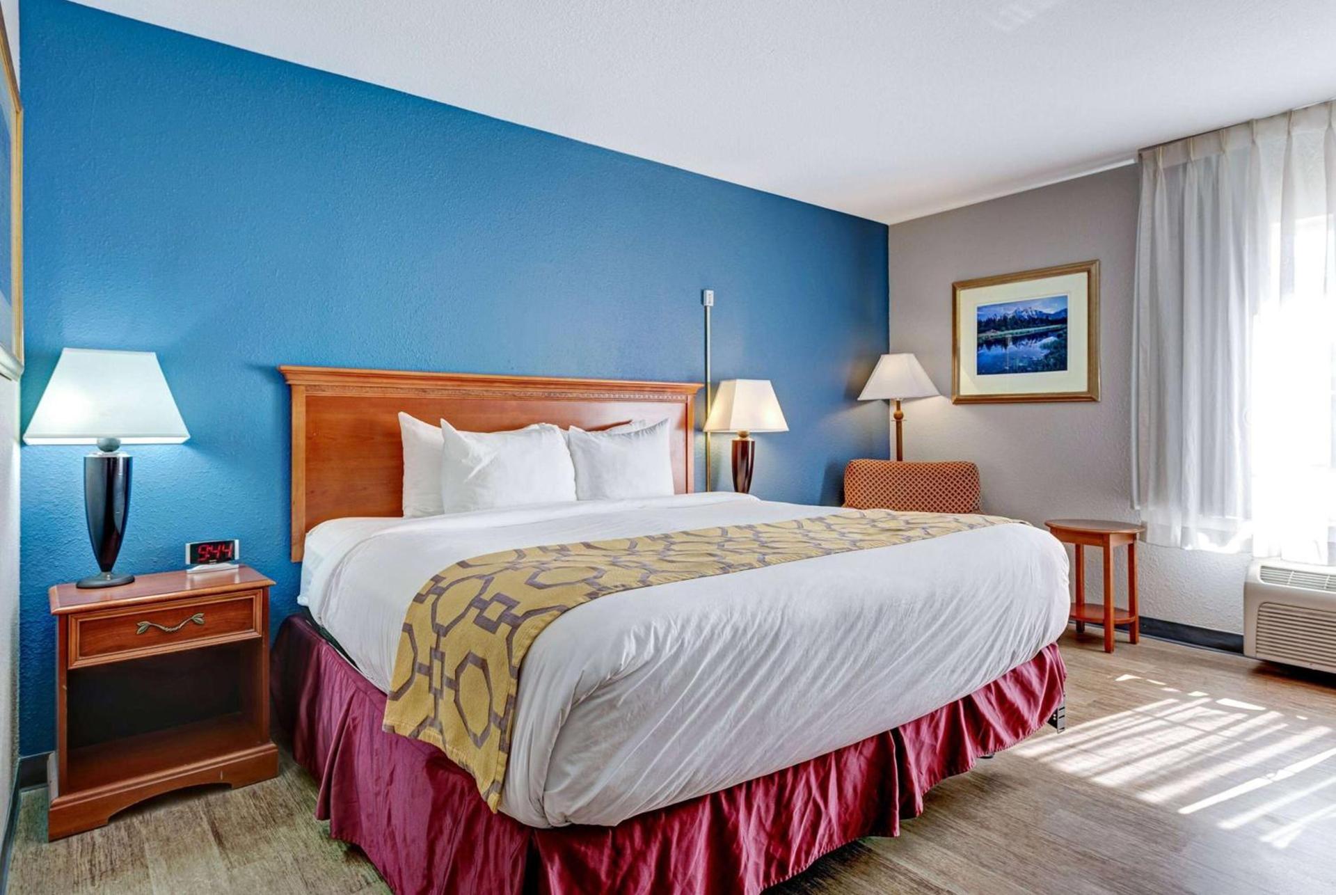 Baymont by Wyndham Salida photo 39