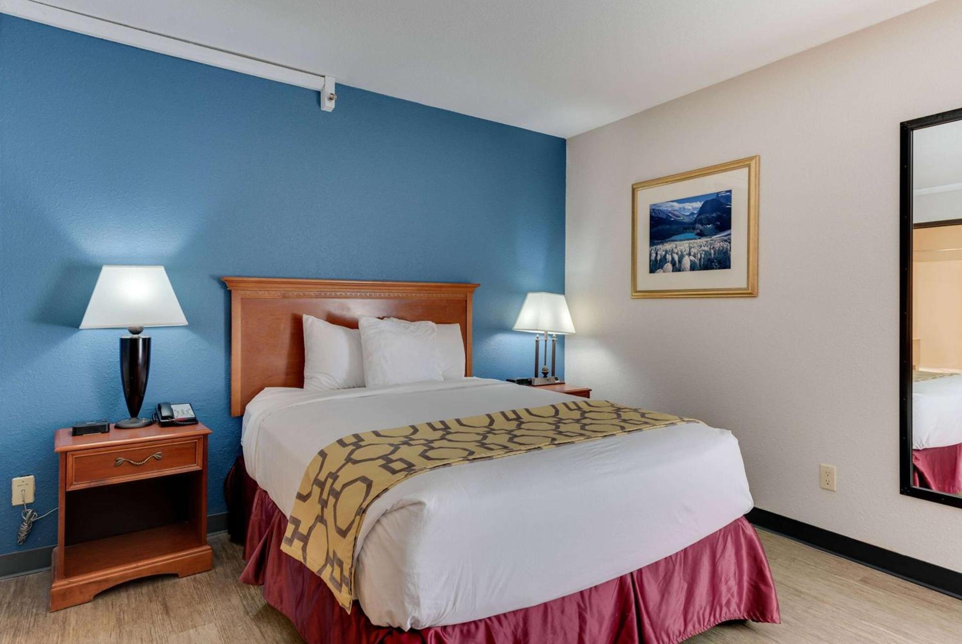 Baymont by Wyndham Salida photo 45