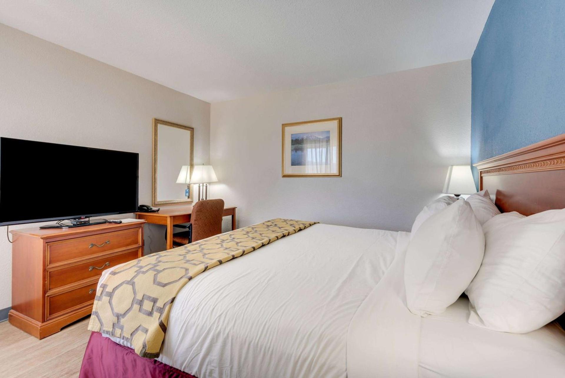 Baymont by Wyndham Salida photo 46