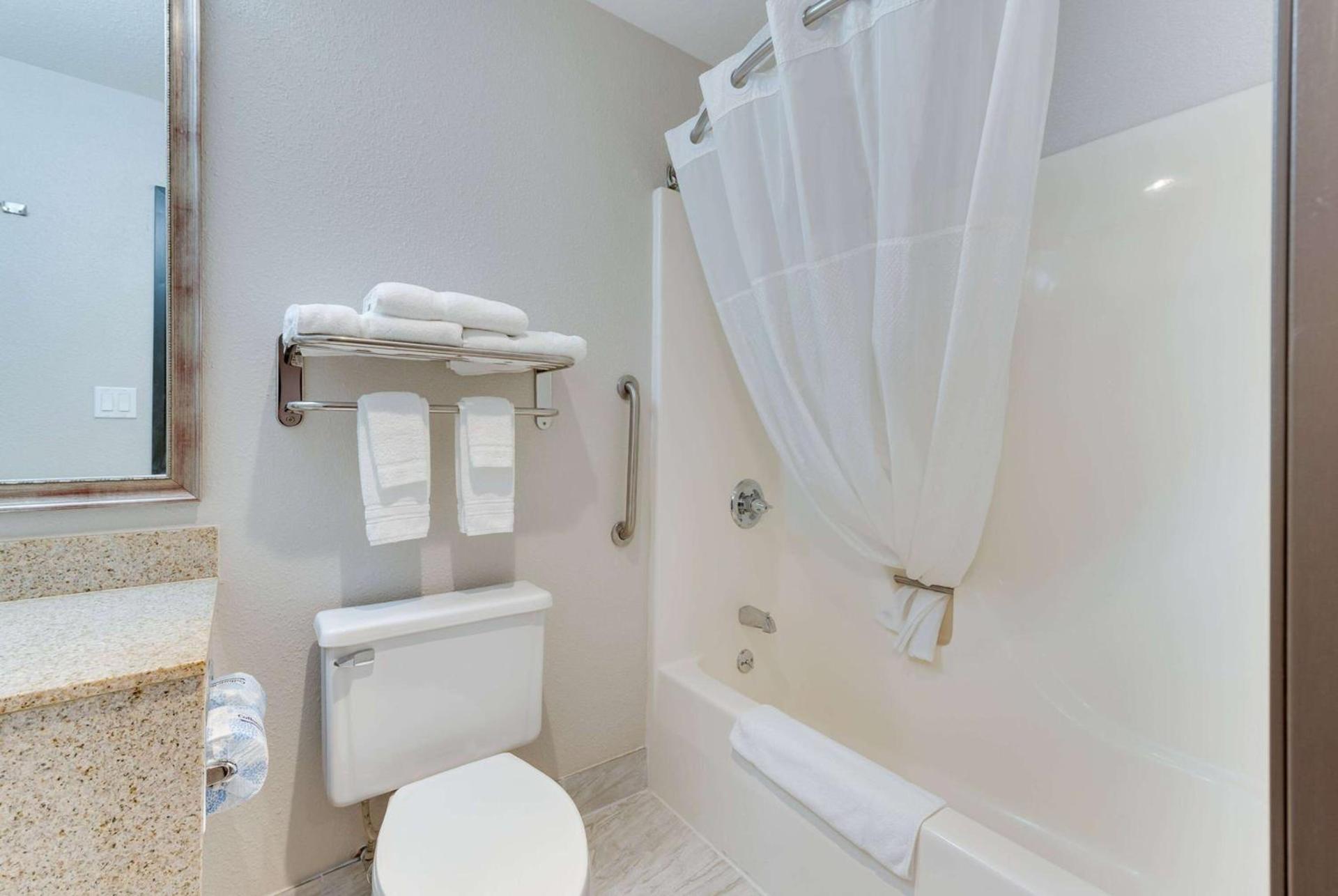 Baymont by Wyndham Salida photo 57