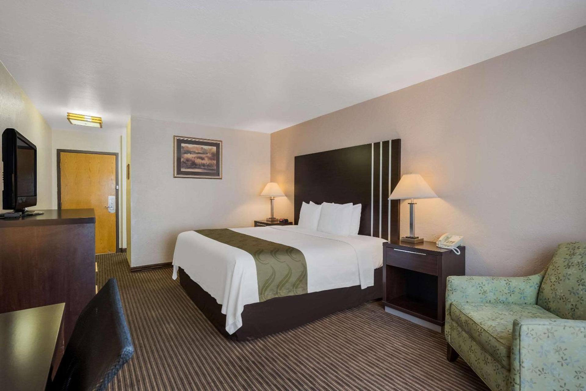 Quality Inn Richfield I-70 photo 13