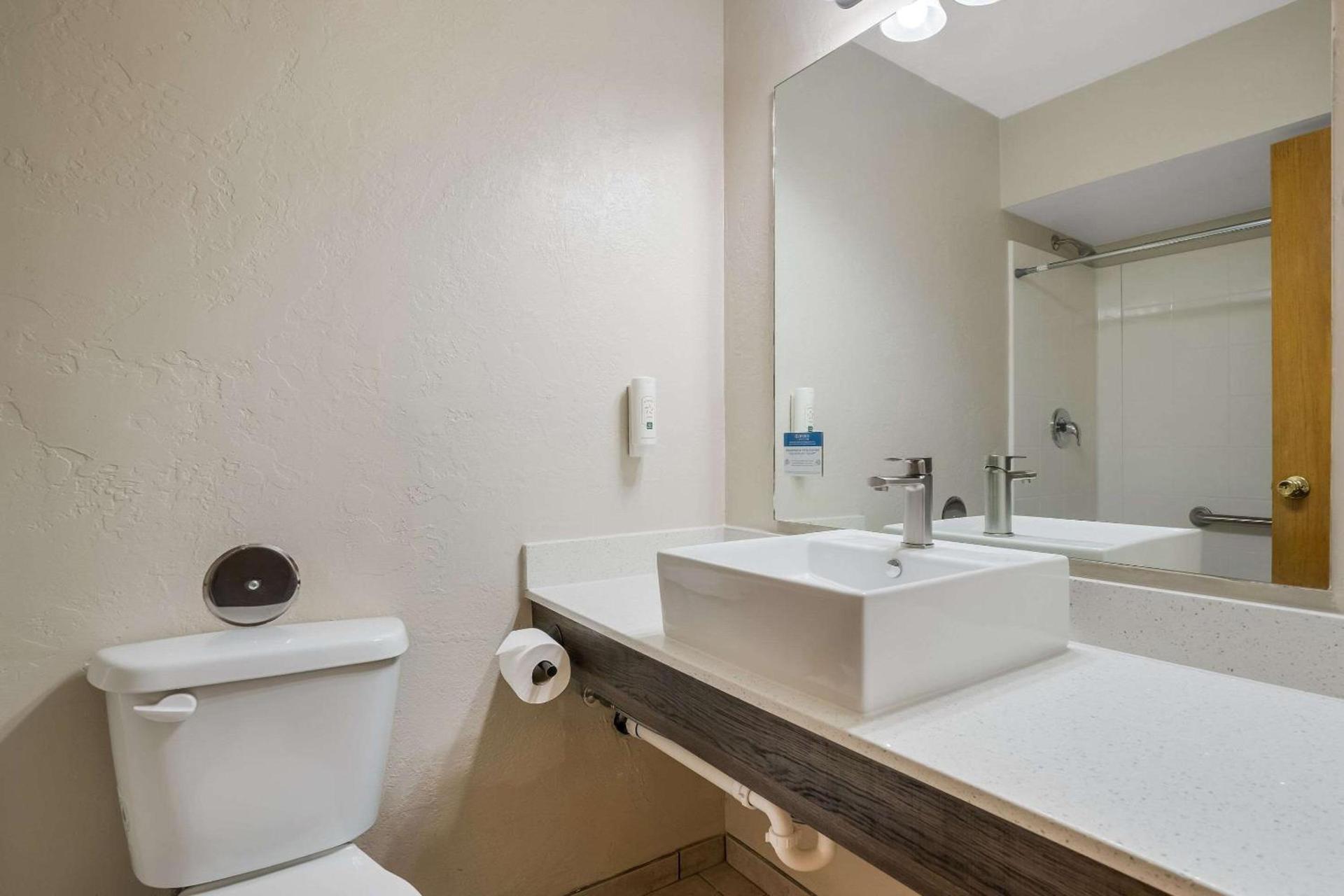 Quality Inn Richfield I-70 photo 15