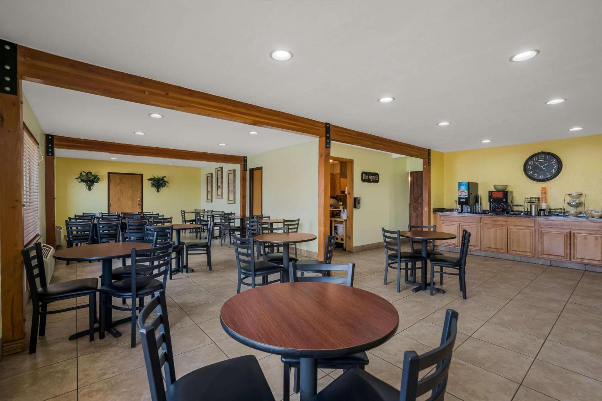 Quality Inn Richfield I-70 photo 30
